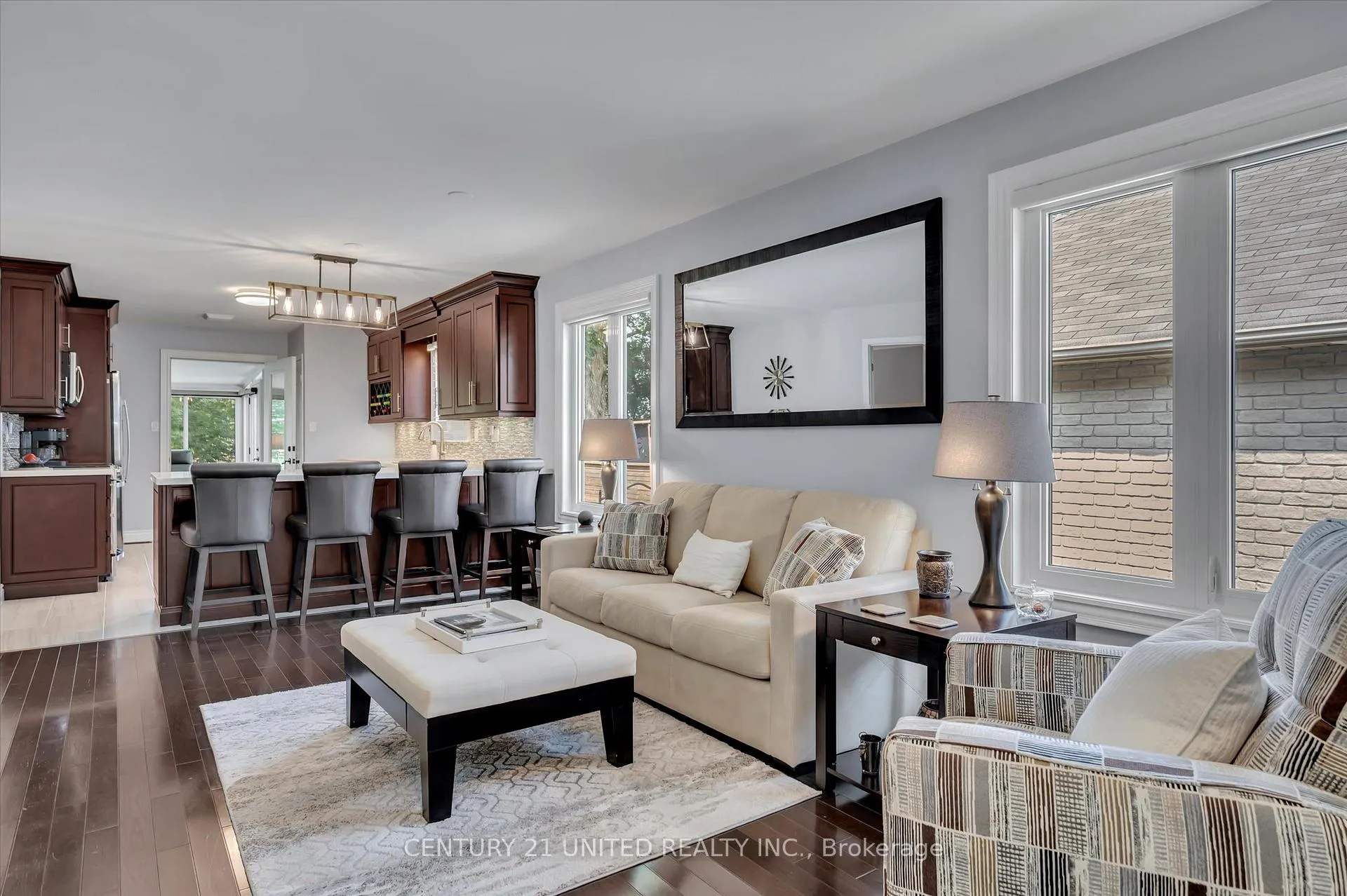 Photo 2 of 3033 Westridge Boulevard, Peterborough, Monaghan Ward 2 — HOMEH
