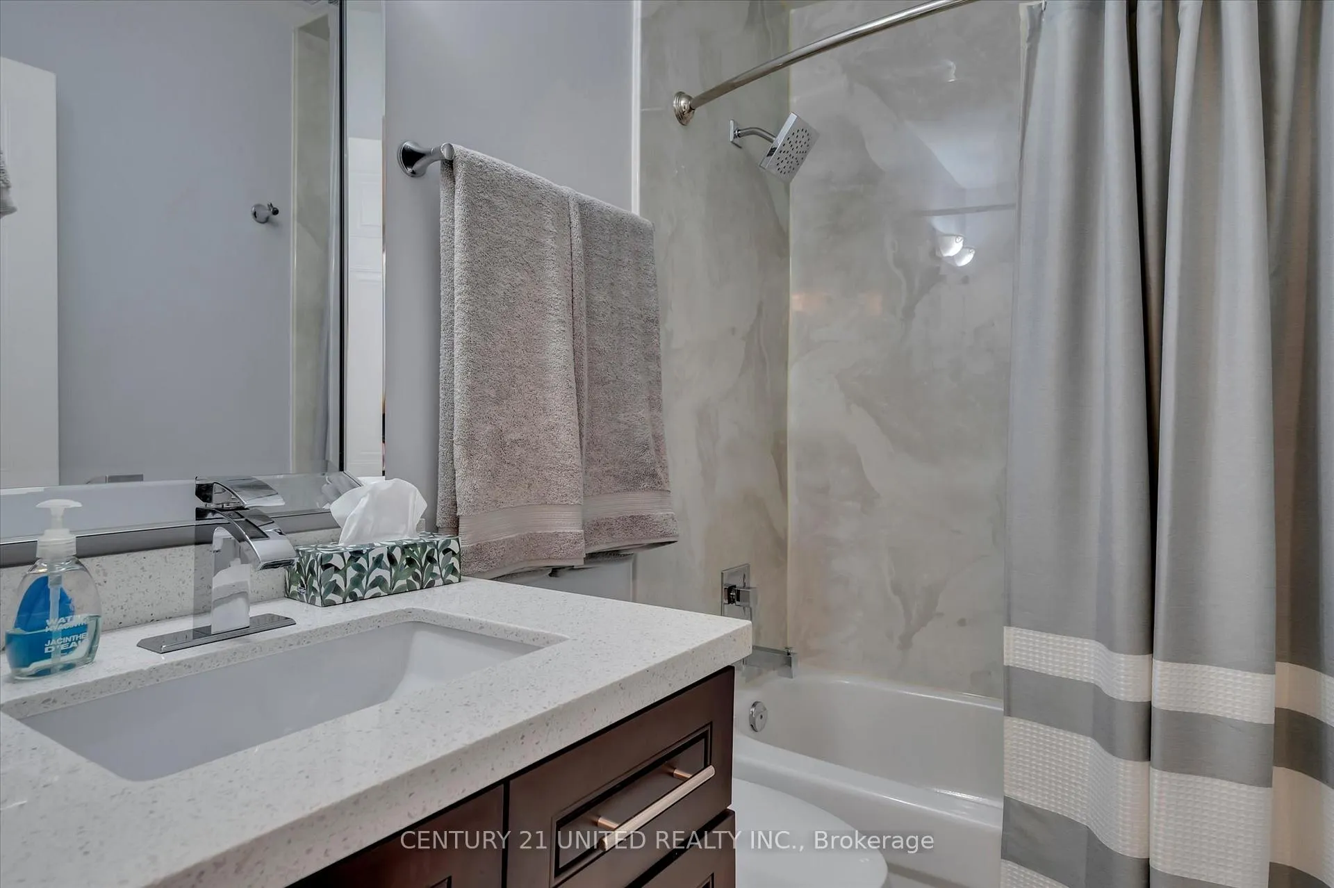 Photo 6 of 3033 Westridge Boulevard, Peterborough, Monaghan Ward 2 — HOMEH