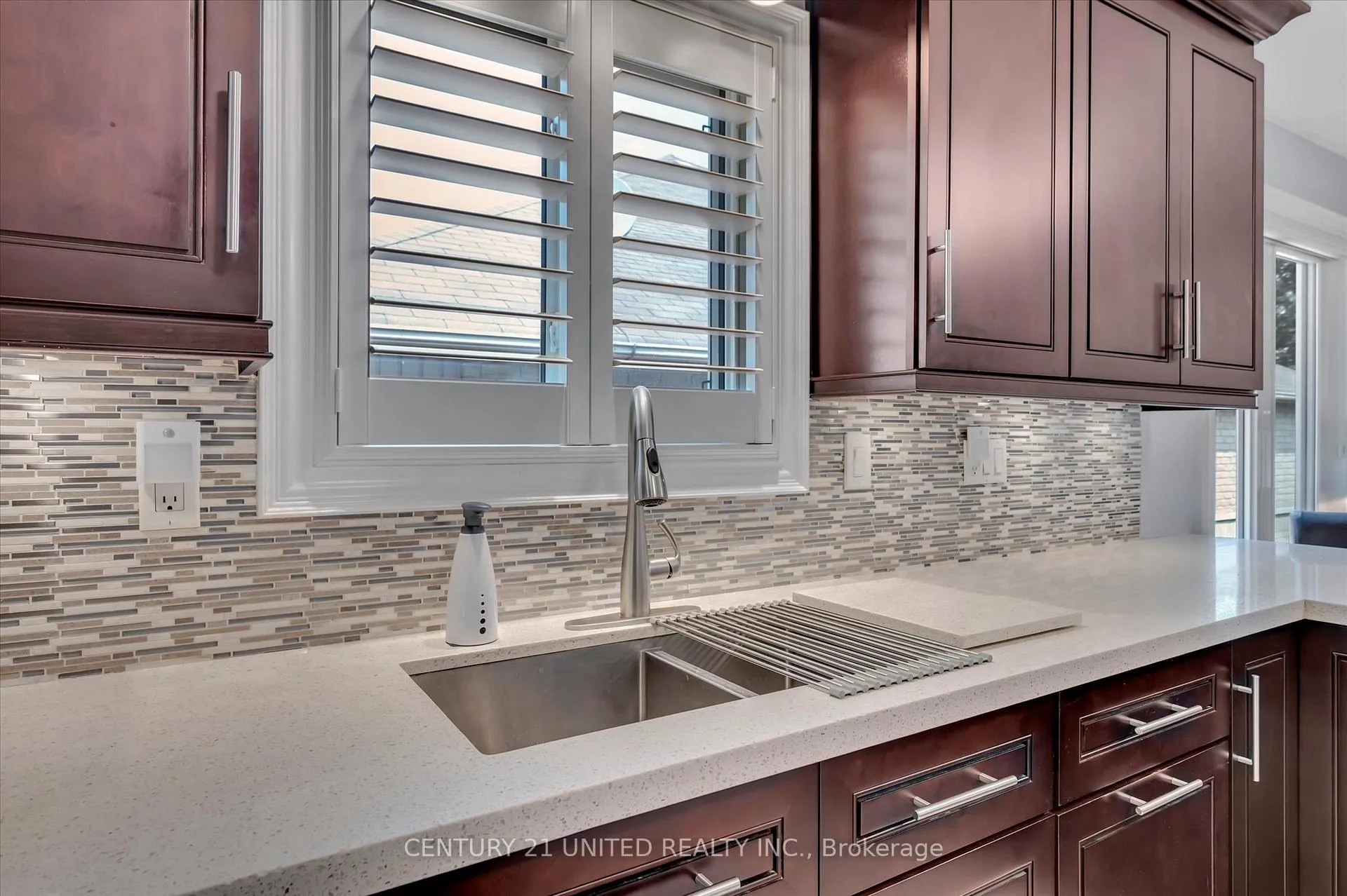 Photo 9 of 3033 Westridge Boulevard, Peterborough, Monaghan Ward 2 — HOMEH
