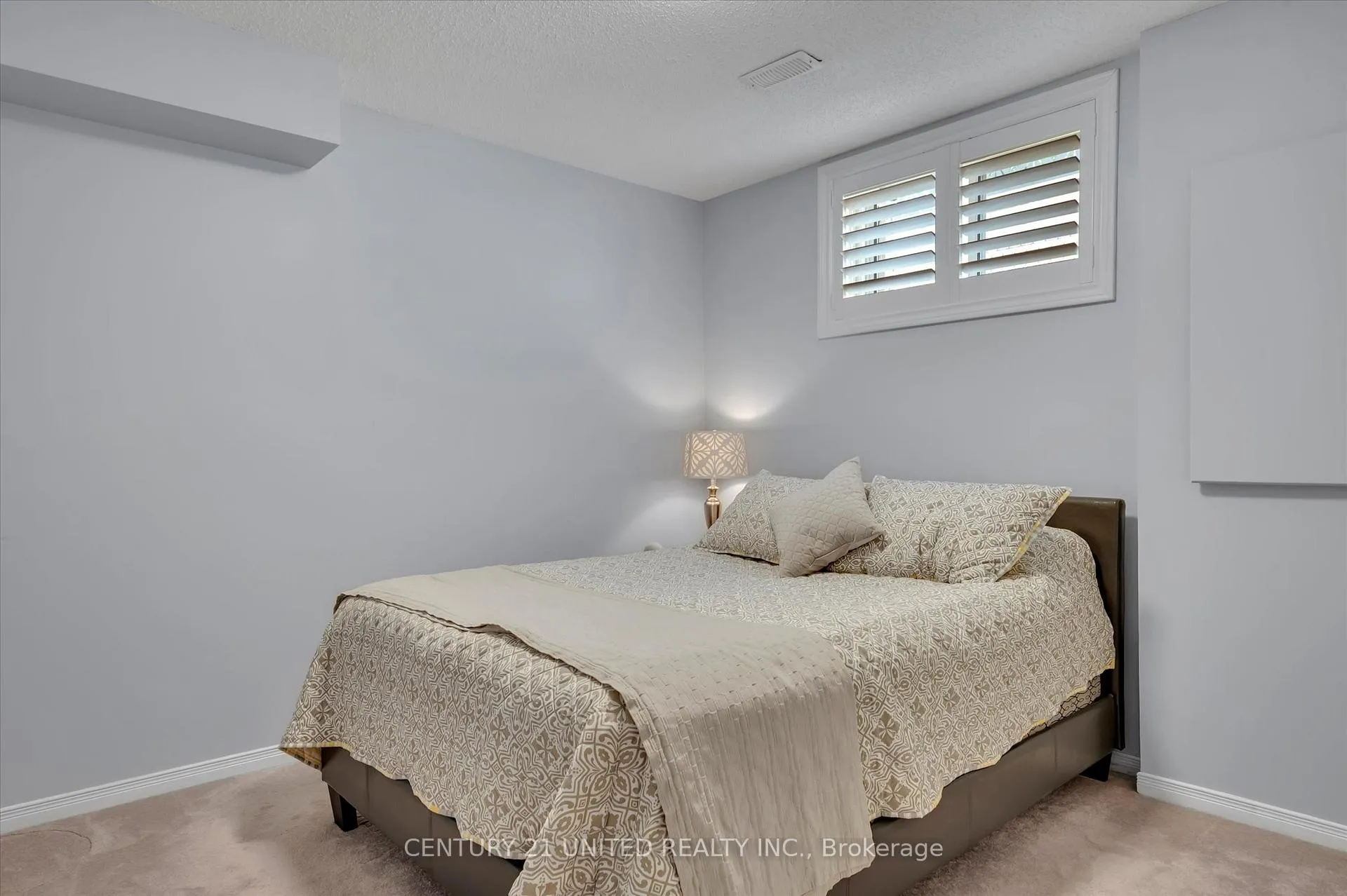 Photo 23 of 3033 Westridge Boulevard, Peterborough, Monaghan Ward 2 — HOMEH