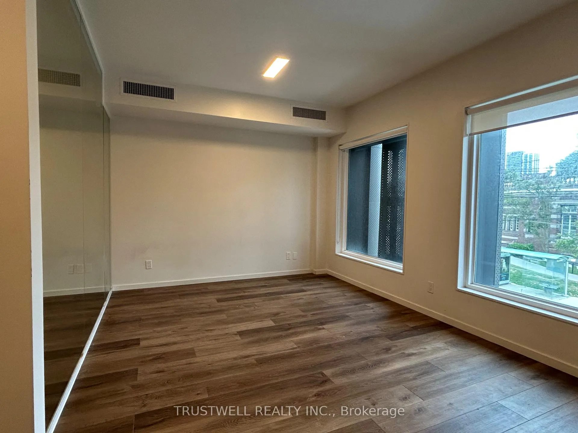 Photo 7 of Unit 201, 377 Broadview Avenue, Toronto, North Riverdale — HOMEH