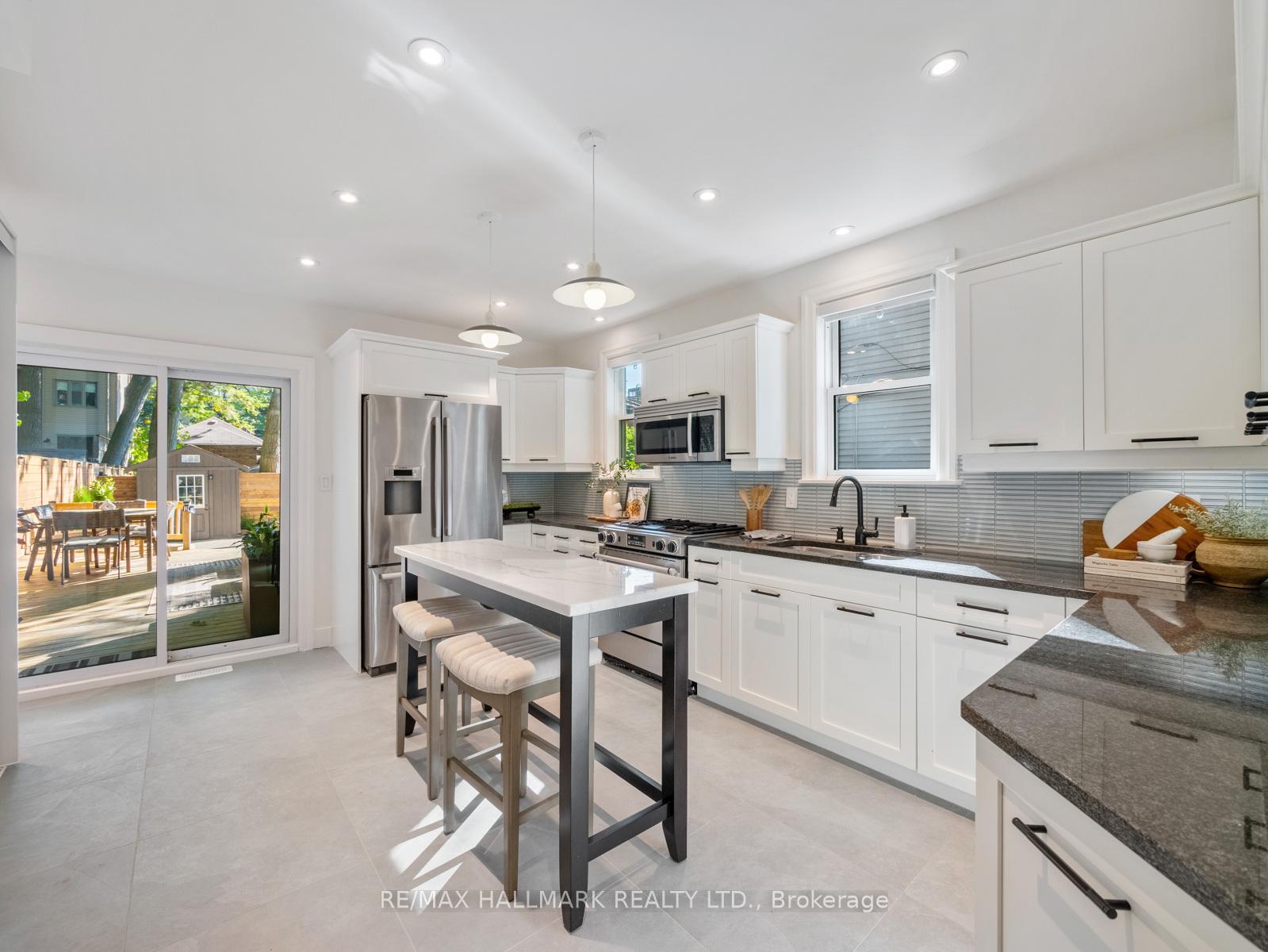 Photo 13 of 95 Silver Birch Avenue, Toronto, The Beaches — HOMEH