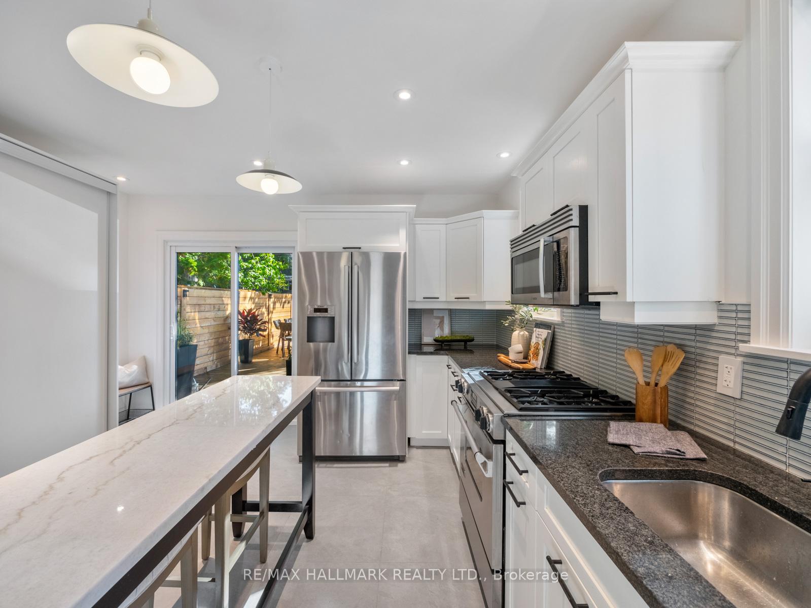Photo 16 of 95 Silver Birch Avenue, Toronto, The Beaches — HOMEH