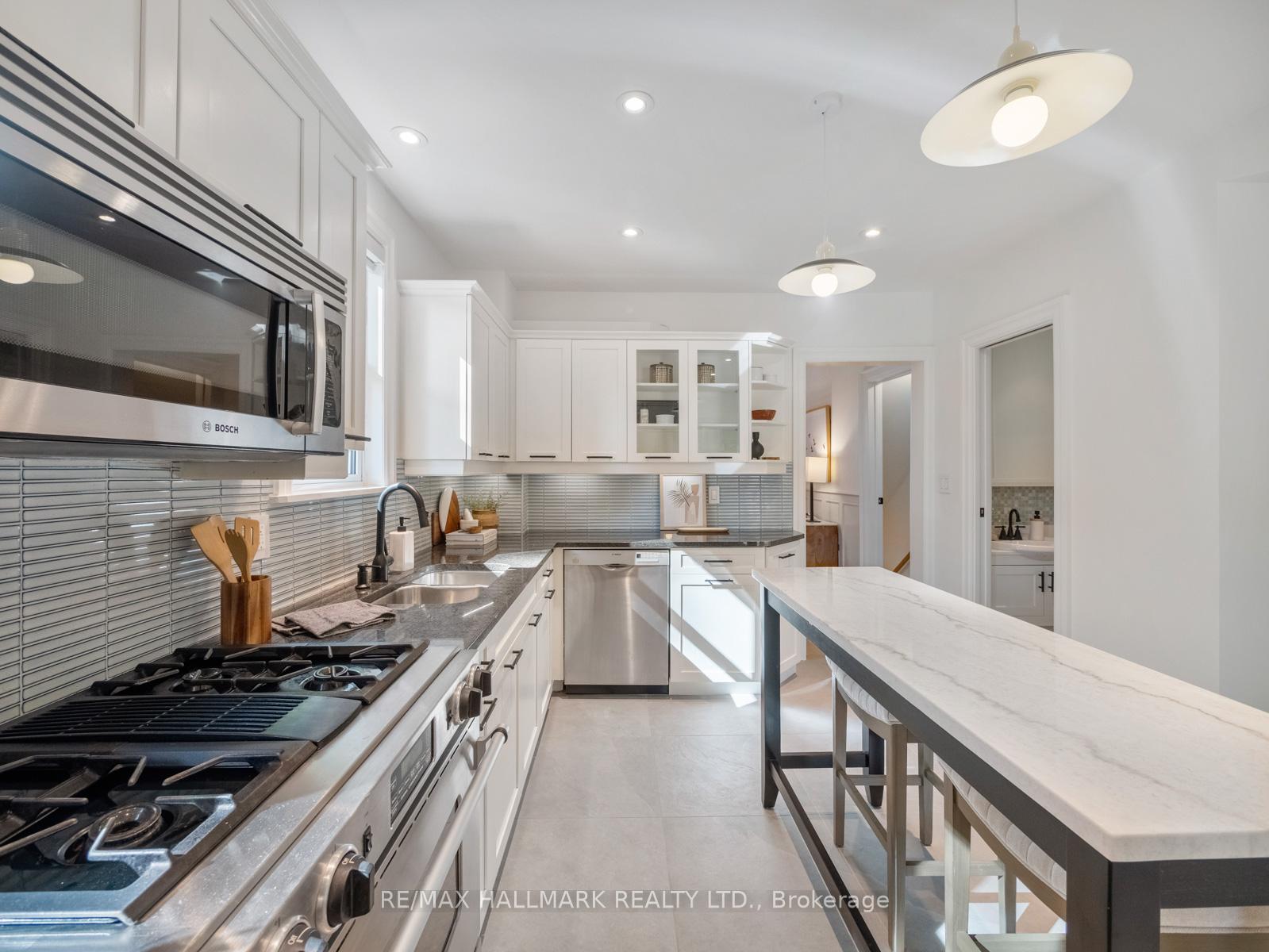Photo 17 of 95 Silver Birch Avenue, Toronto, The Beaches — HOMEH
