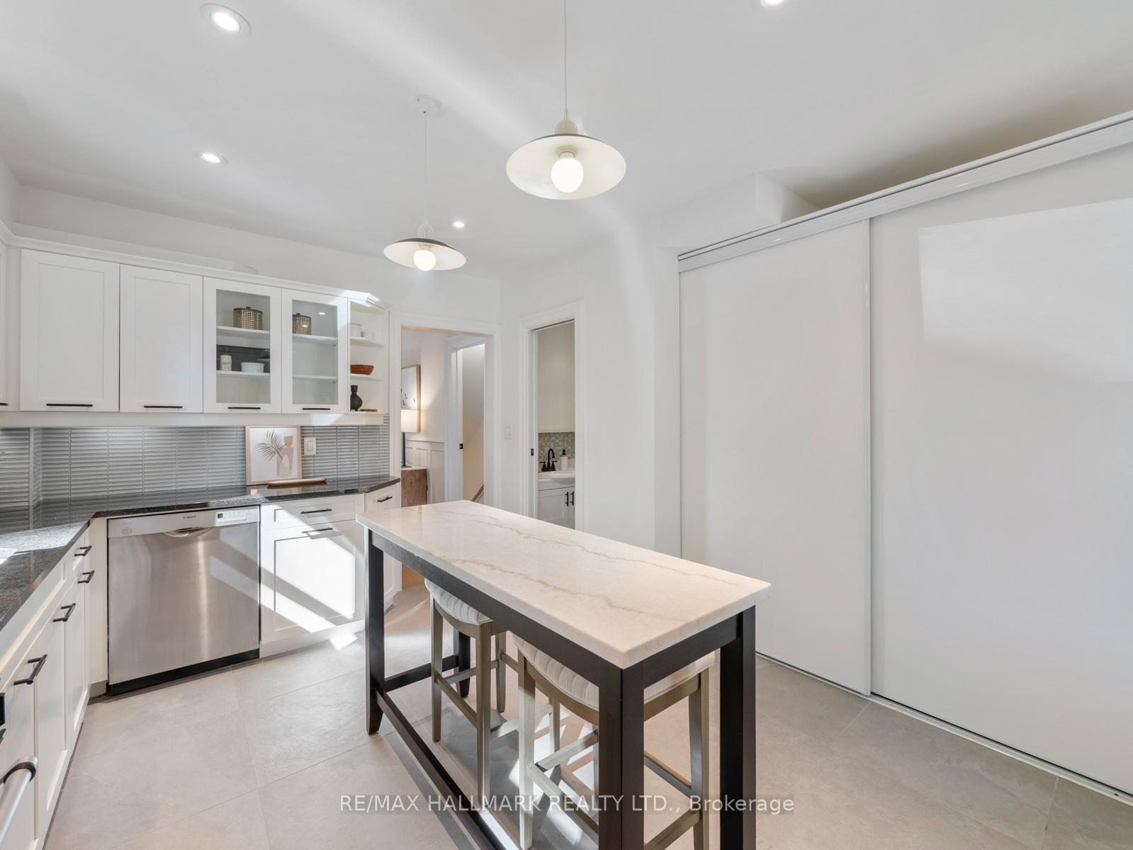 Photo 18 of 95 Silver Birch Avenue, Toronto, The Beaches — HOMEH