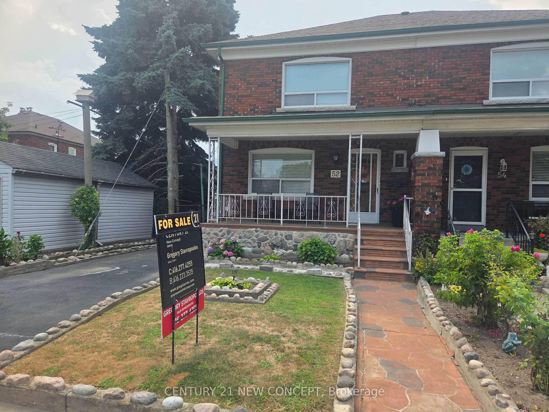 Photo 3 of 52 Frankdale Avenue, Toronto, Danforth Village-East York — HOMEH
