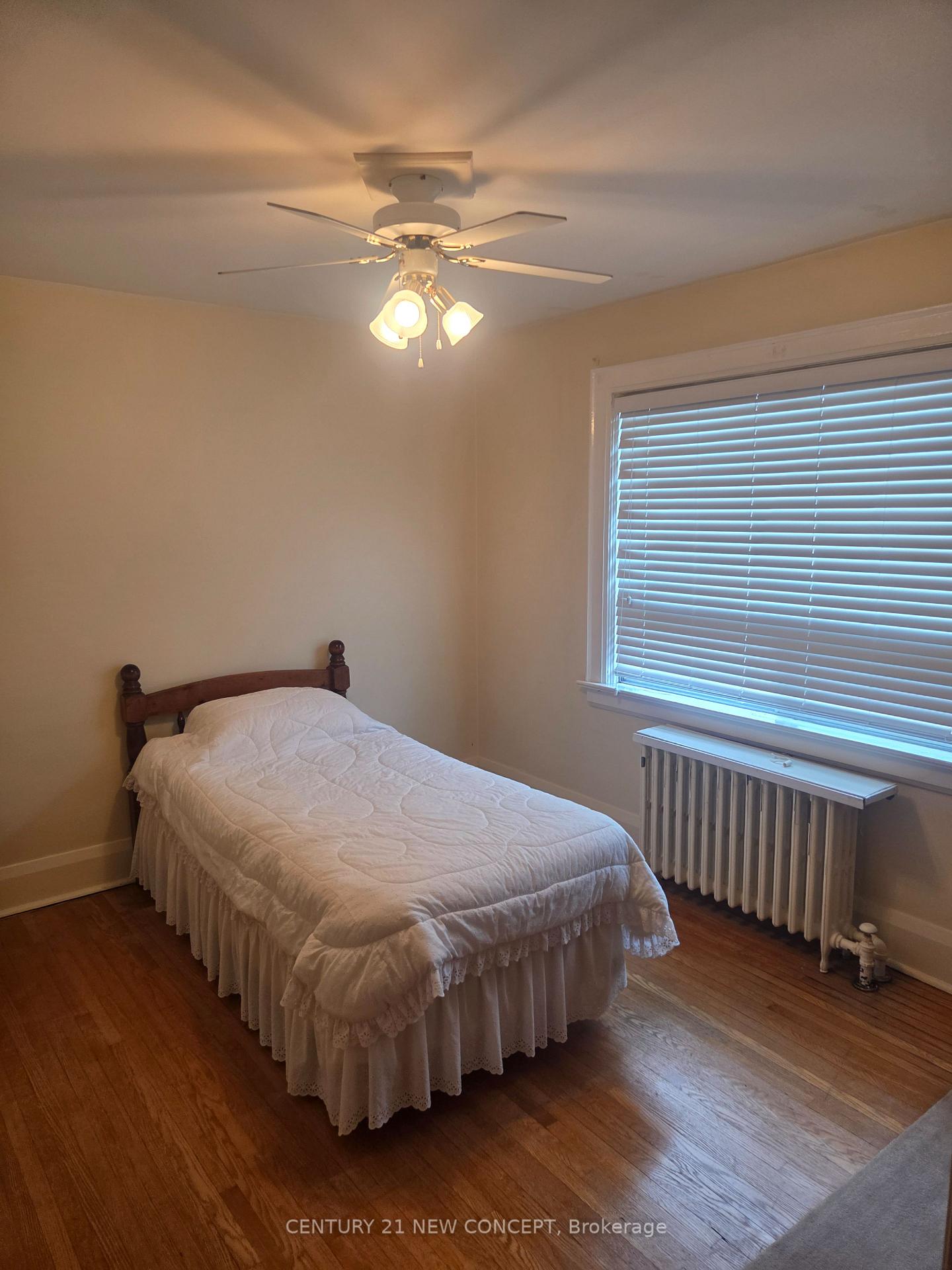 Photo 16 of 52 Frankdale Avenue, Toronto, Danforth Village-East York — HOMEH
