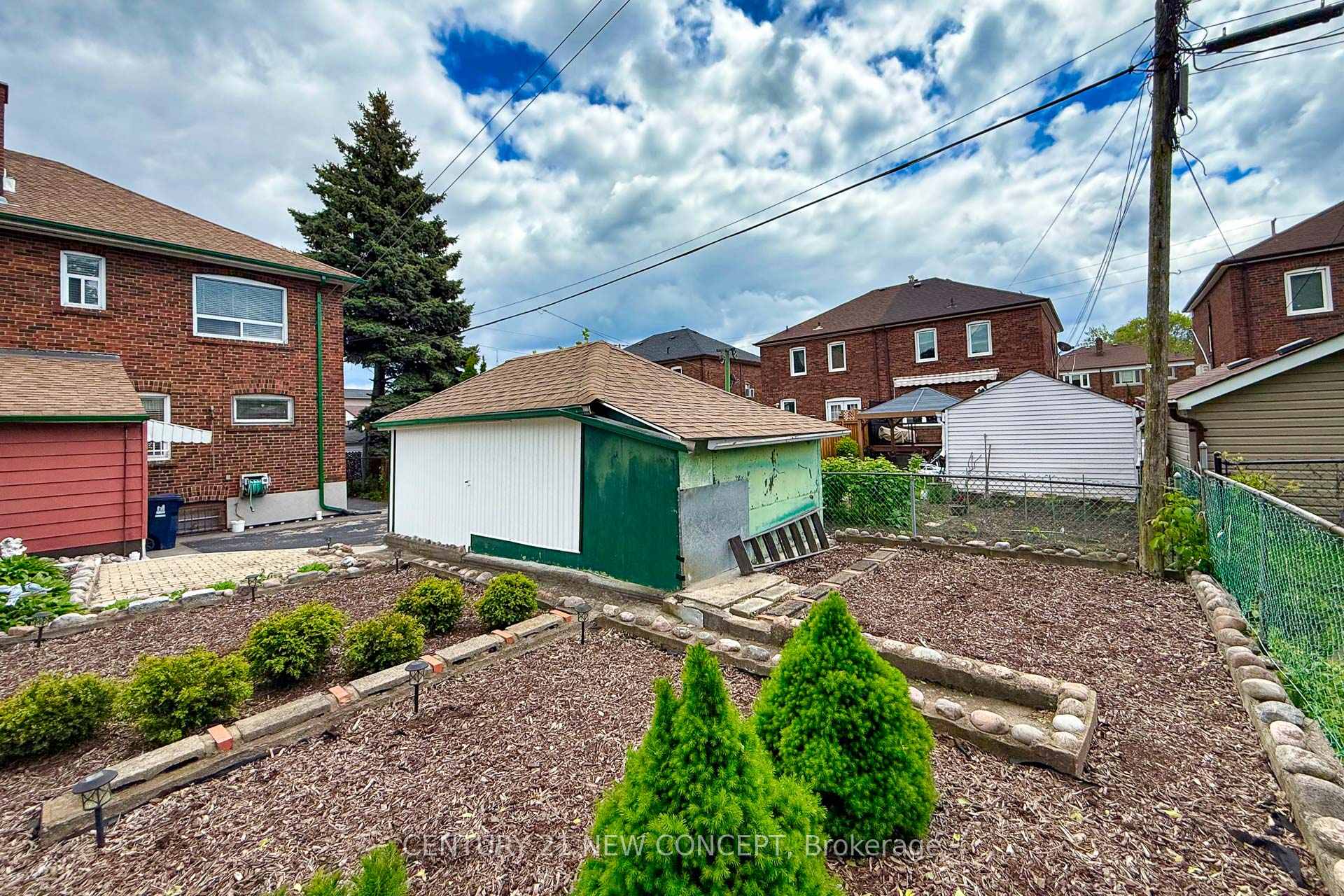 Photo 27 of 52 Frankdale Avenue, Toronto, Danforth Village-East York — HOMEH