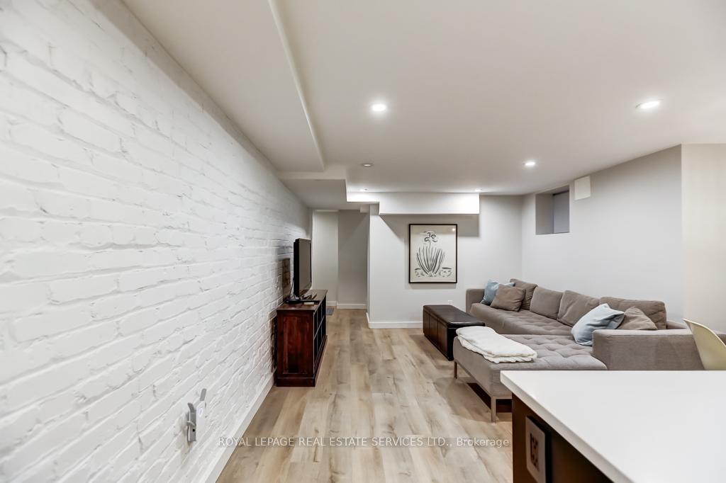 Photo 11 of 5 Belsize Drive, Toronto, Mount Pleasant West — HOMEH