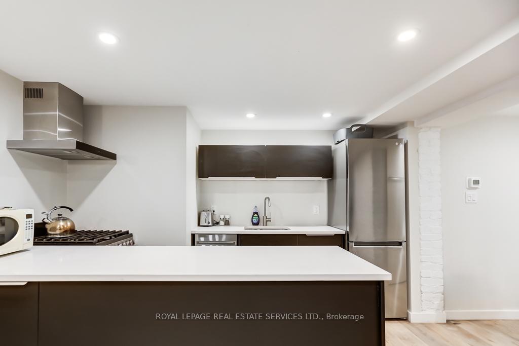 Photo 9 of 5 Belsize Drive, Toronto, Mount Pleasant West — HOMEH