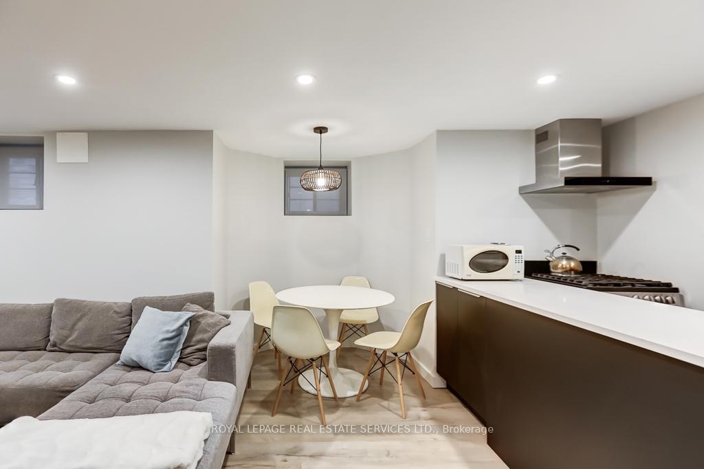 Photo 6 of 5 Belsize Drive, Toronto, Mount Pleasant West — HOMEH