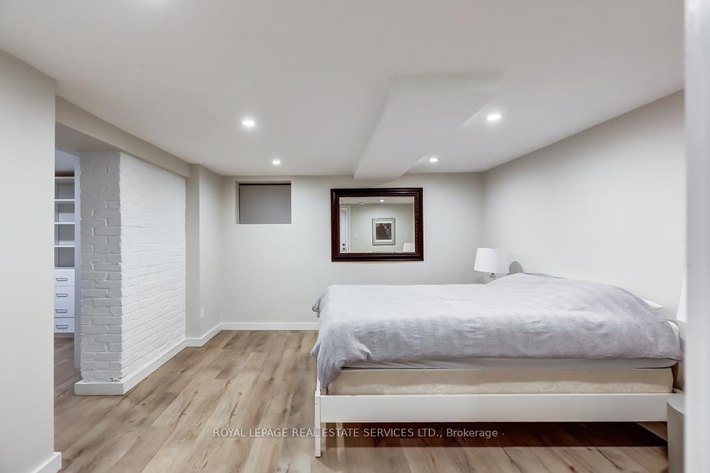 Photo 15 of 5 Belsize Drive, Toronto, Mount Pleasant West — HOMEH