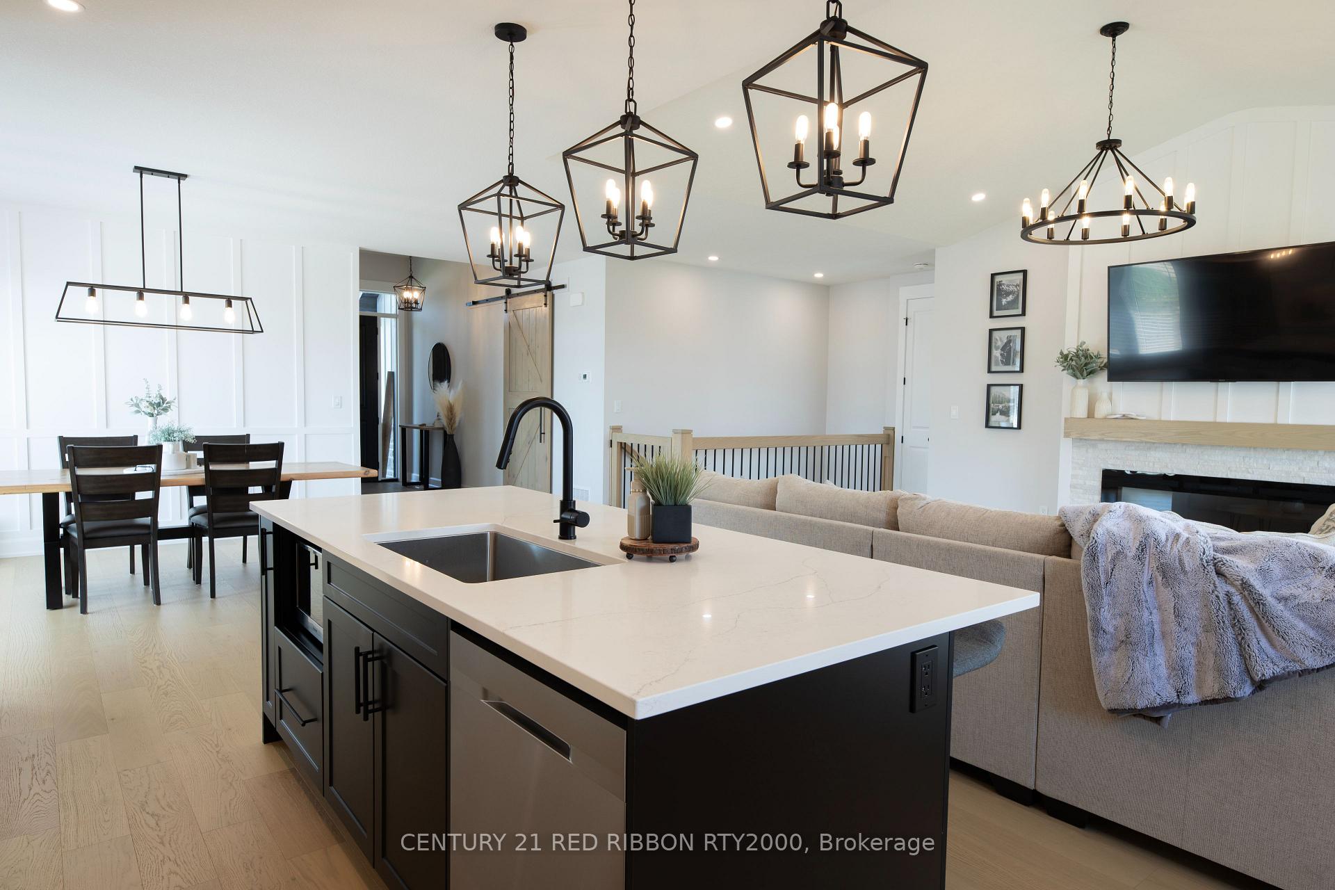 Photo 12 of 11 Briscoe Crescent, Strathroy-Caradoc, NE — HOMEH