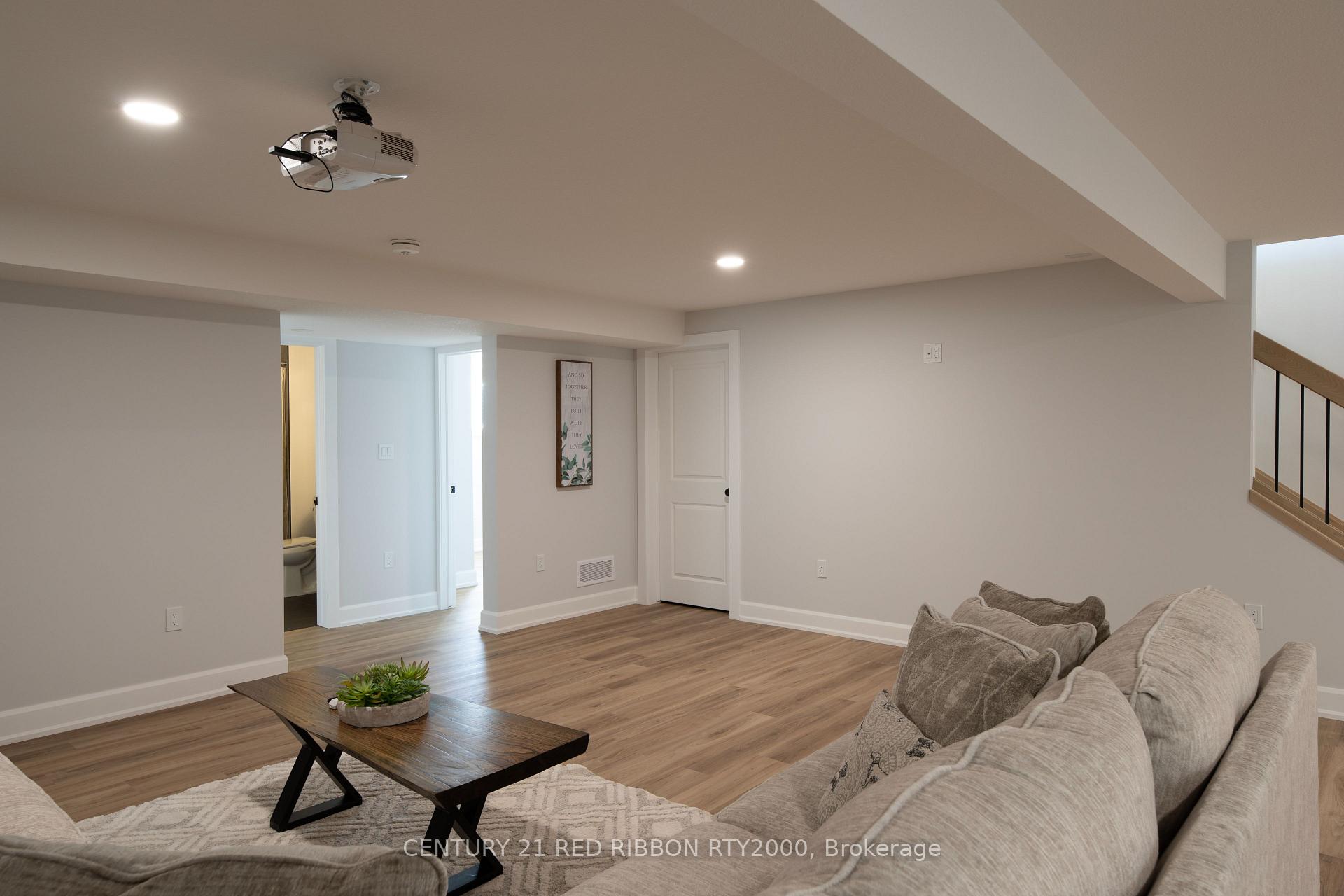 Photo 30 of 11 Briscoe Crescent, Strathroy-Caradoc, NE — HOMEH