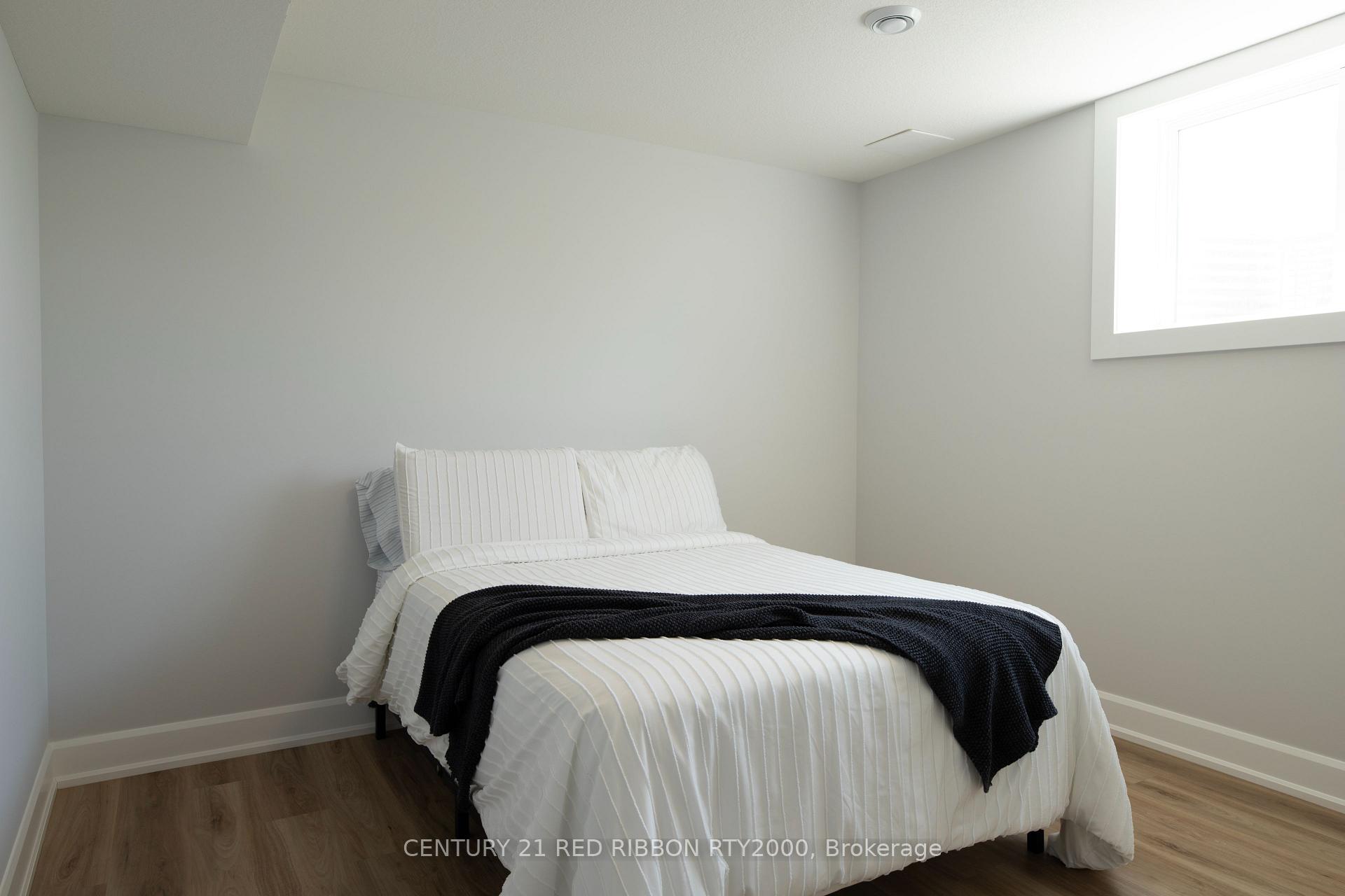 Photo 33 of 11 Briscoe Crescent, Strathroy-Caradoc, NE — HOMEH