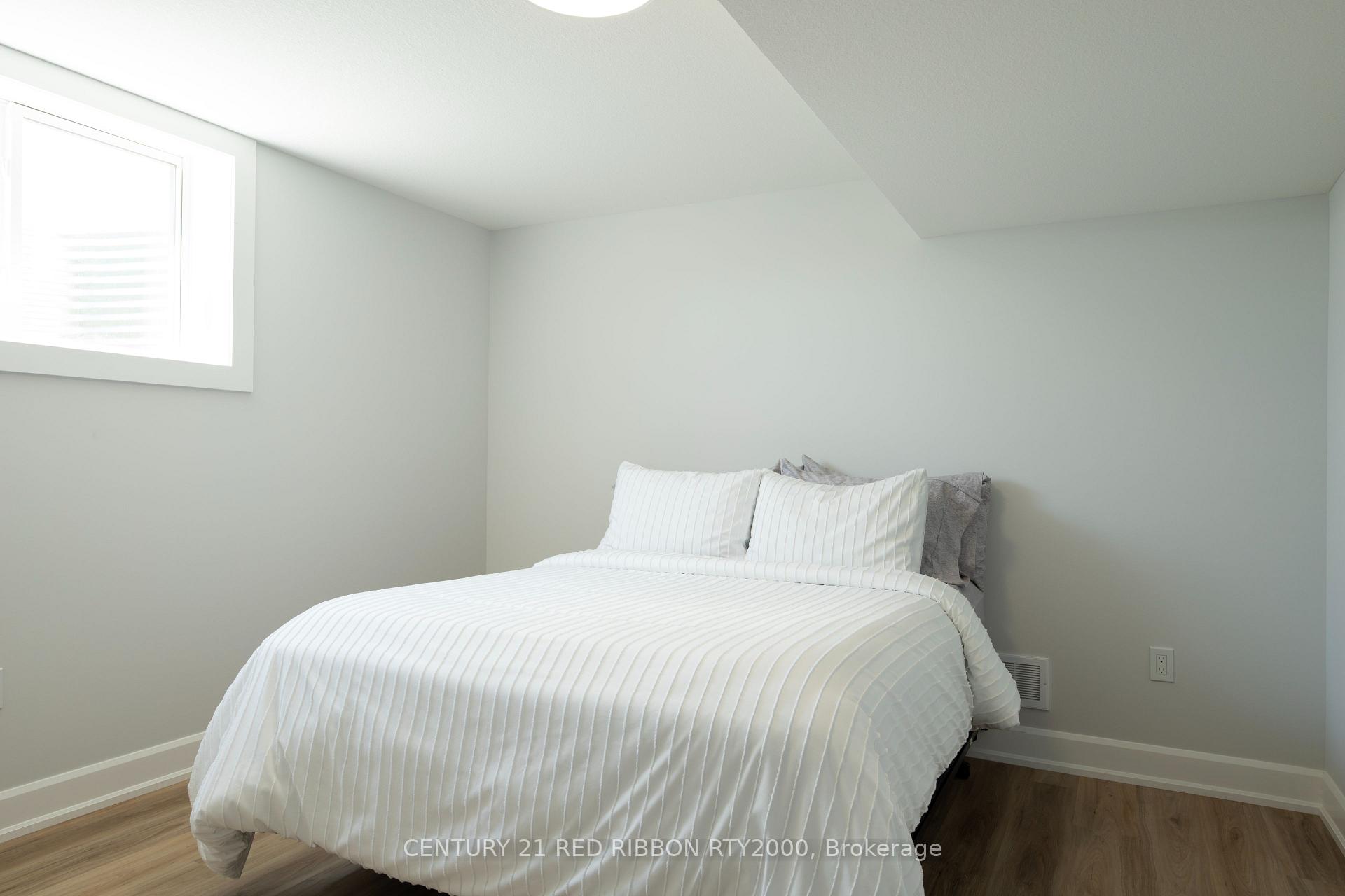 Photo 36 of 11 Briscoe Crescent, Strathroy-Caradoc, NE — HOMEH