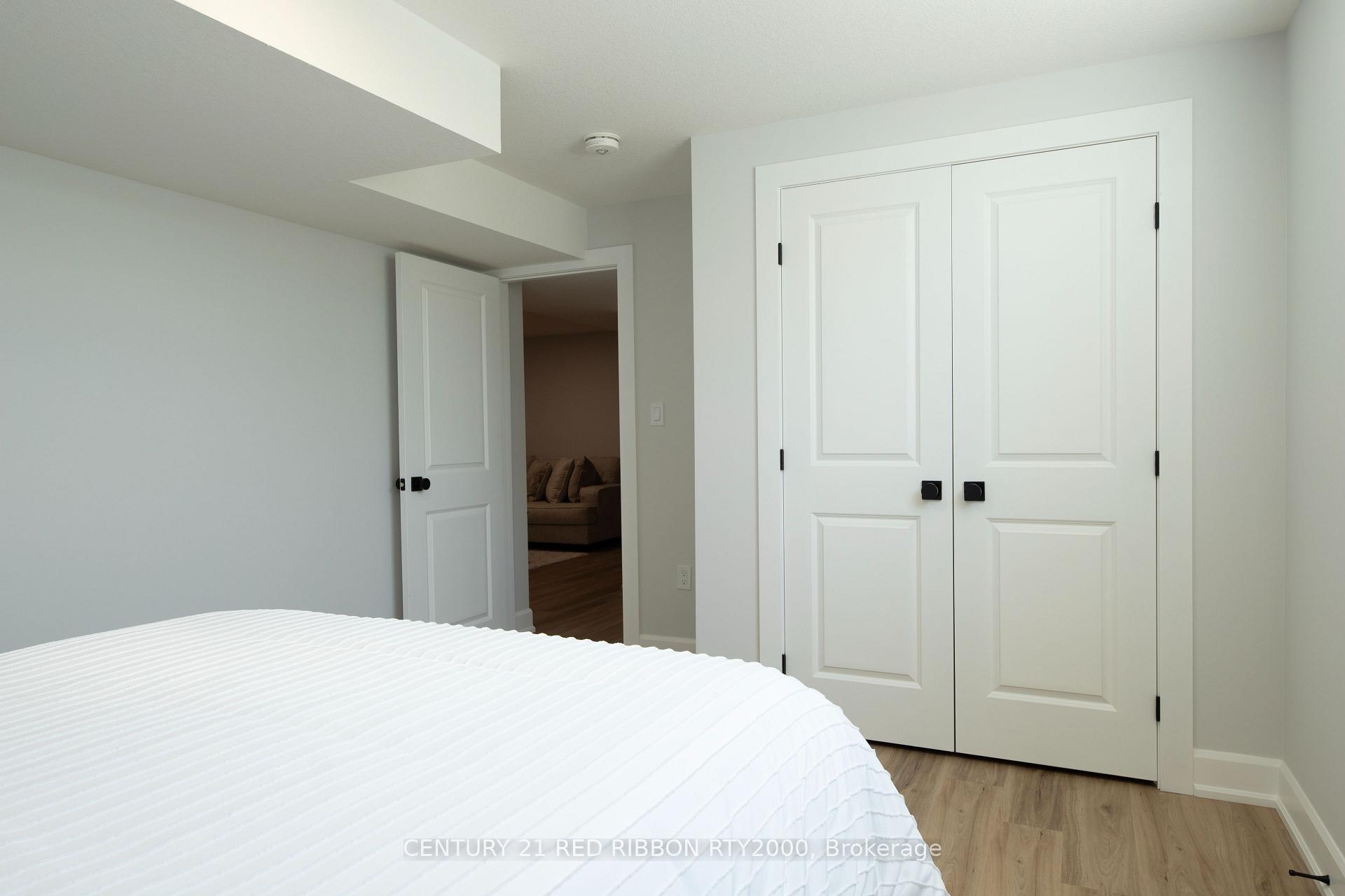 Photo 37 of 11 Briscoe Crescent, Strathroy-Caradoc, NE — HOMEH