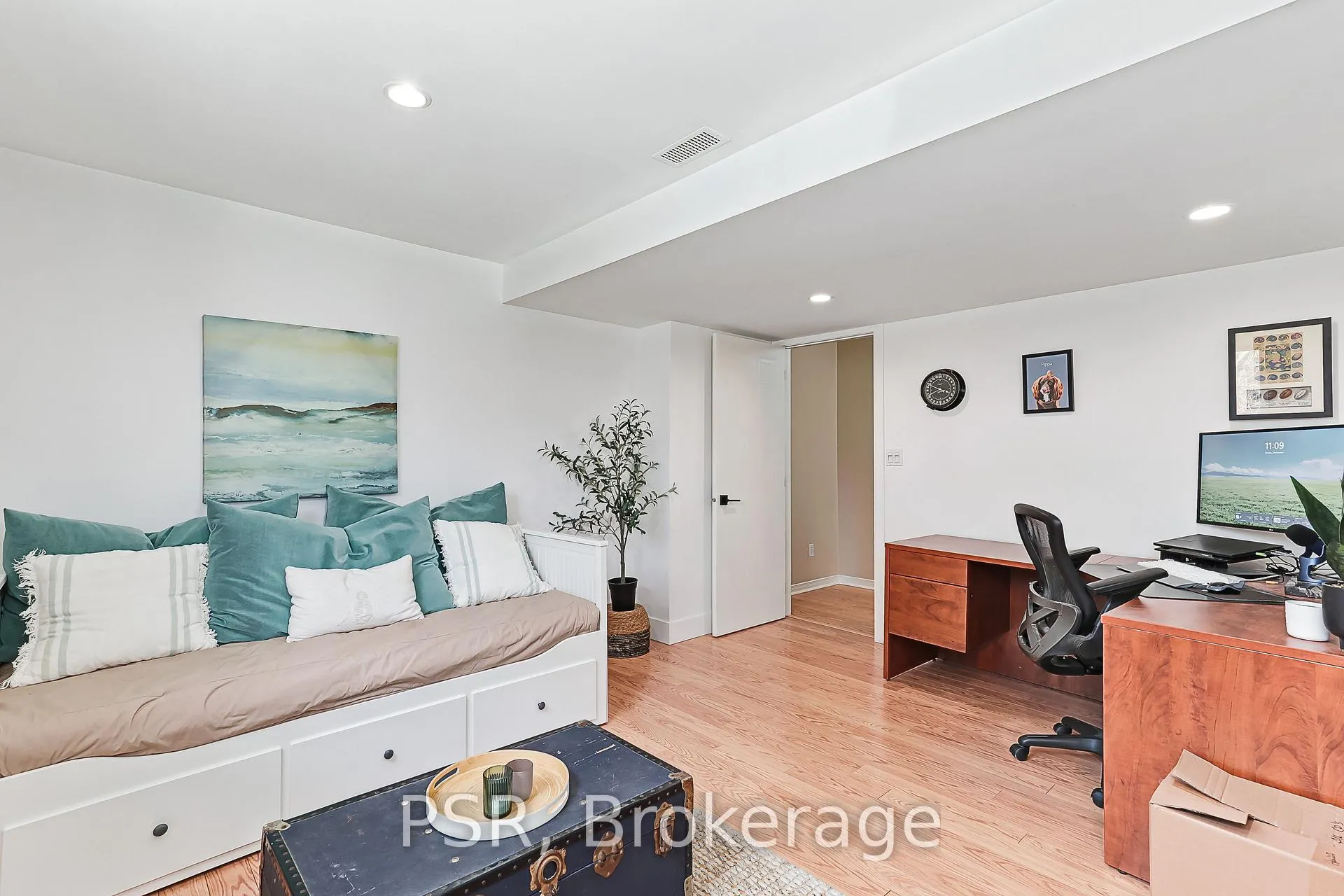 Photo 40 of 53 Telfer Road, Collingwood — HOMEH