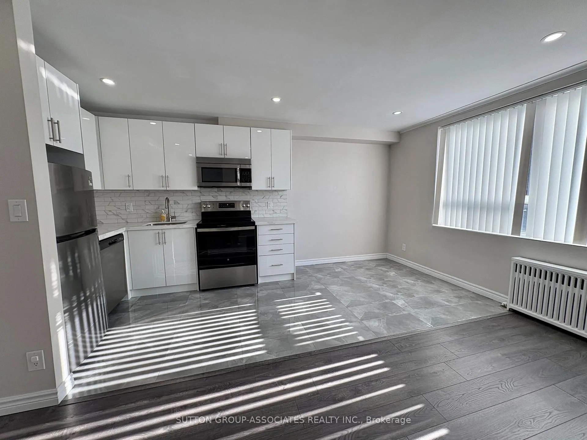 Photo 3 of Unit 305, 180 Vaughan Road, Toronto, Humewood-Cedarvale — HOMEH