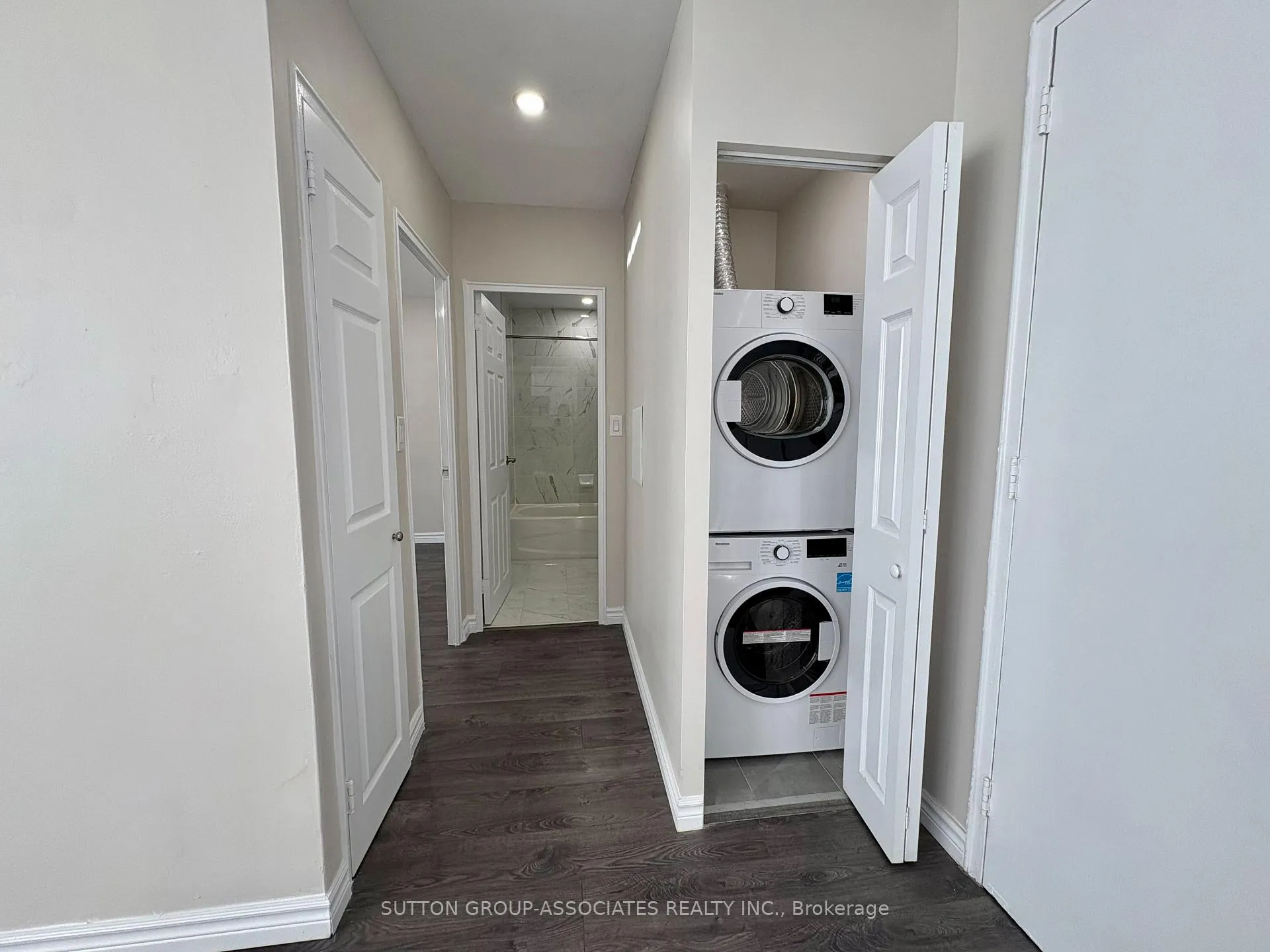 Photo 6 of Unit 305, 180 Vaughan Road, Toronto, Humewood-Cedarvale — HOMEH