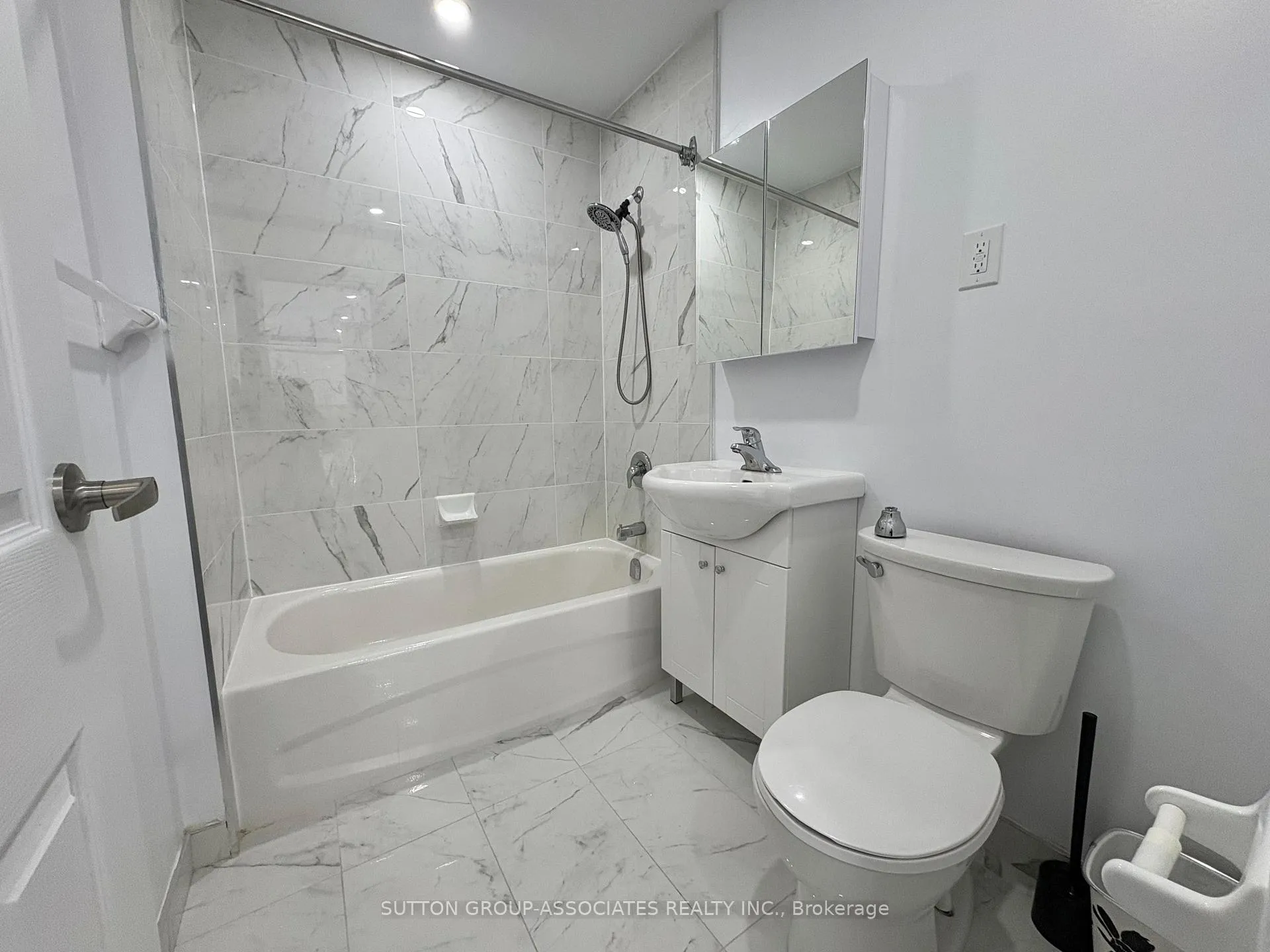 Photo 10 of Unit 305, 180 Vaughan Road, Toronto, Humewood-Cedarvale — HOMEH