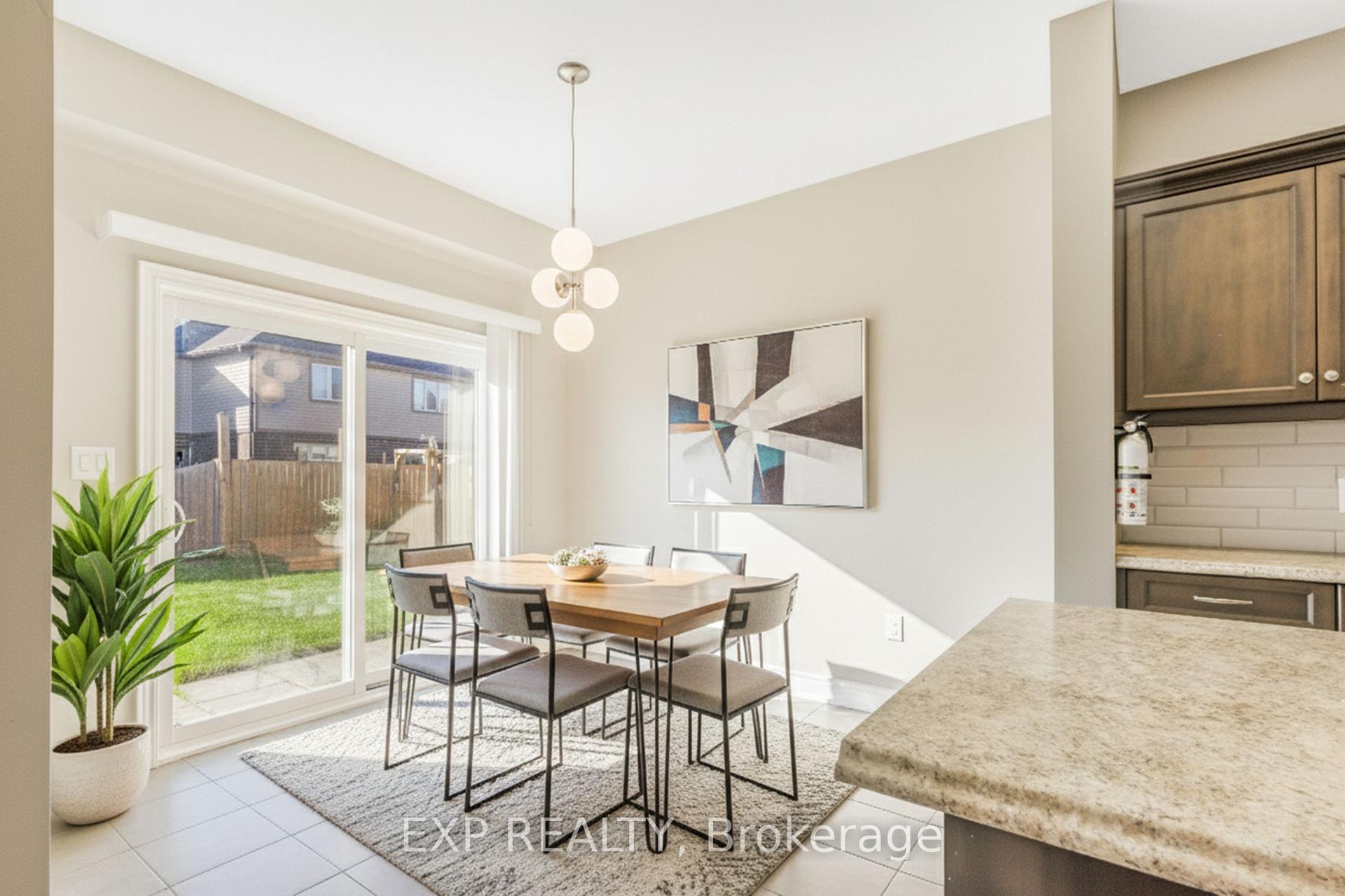 Photo 7 of 174 Winterberry Boulevard, Thorold, Confederation Heights — HOMEH
