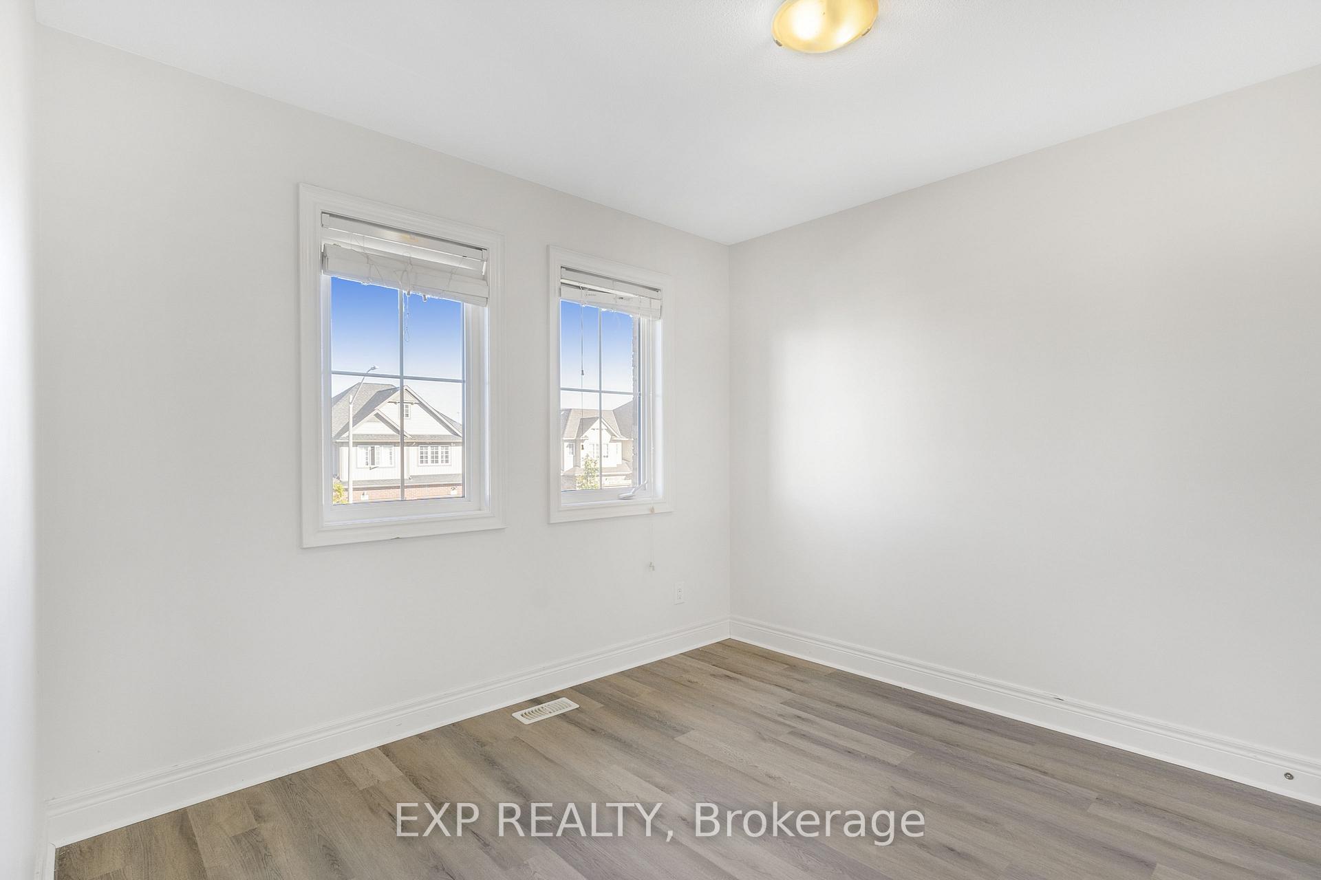 Photo 10 of 174 Winterberry Boulevard, Thorold, Confederation Heights — HOMEH