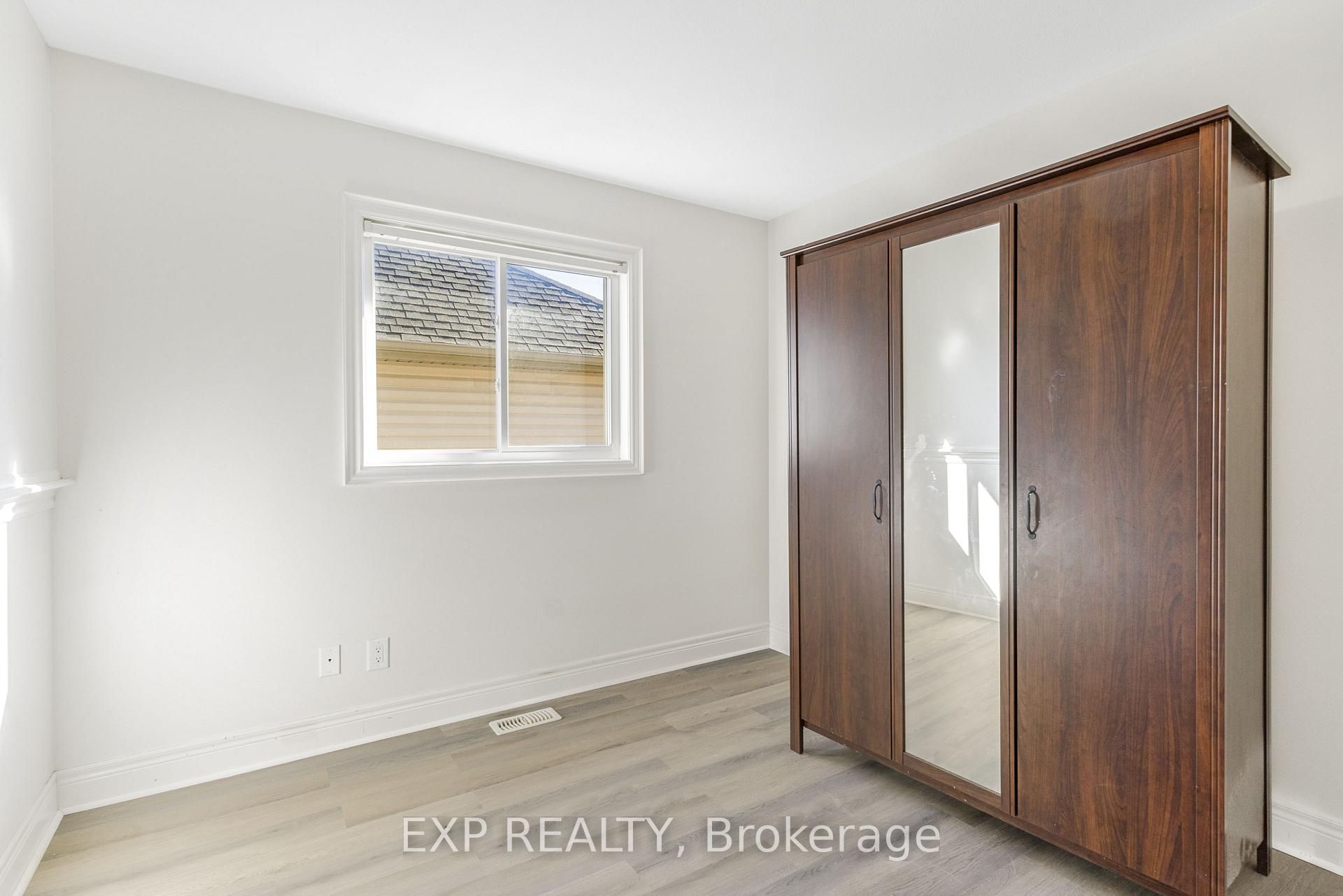 Photo 16 of 174 Winterberry Boulevard, Thorold, Confederation Heights — HOMEH