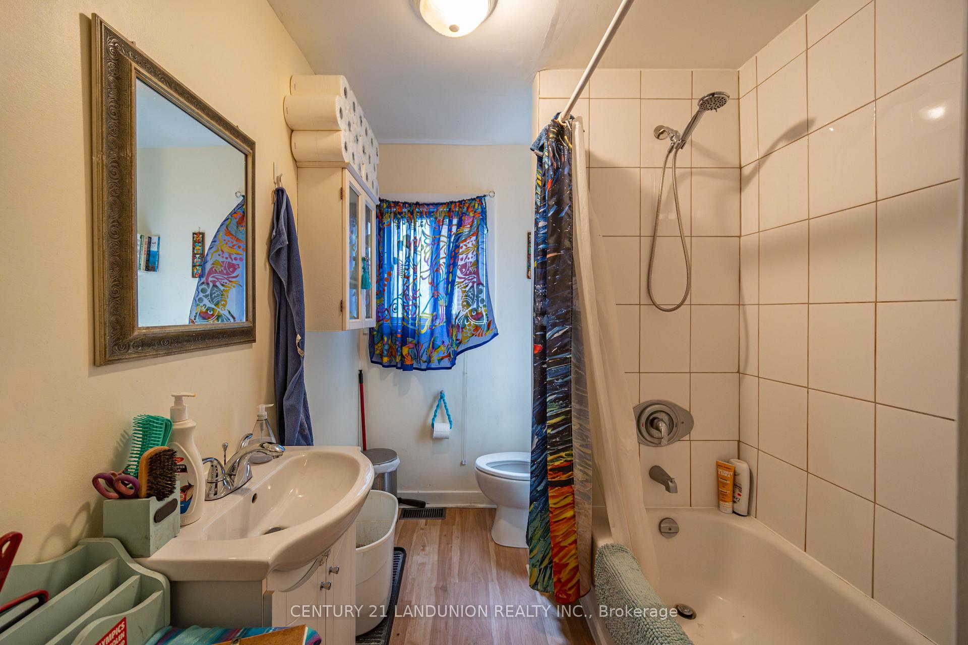 Photo 9 of 133 Galt Avenue, Toronto, South Riverdale — HOMEH
