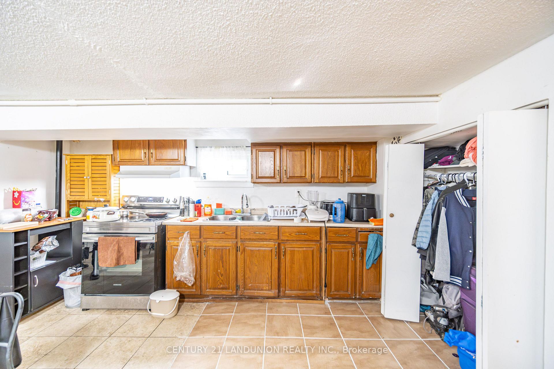 Photo 25 of 133 Galt Avenue, Toronto, South Riverdale — HOMEH