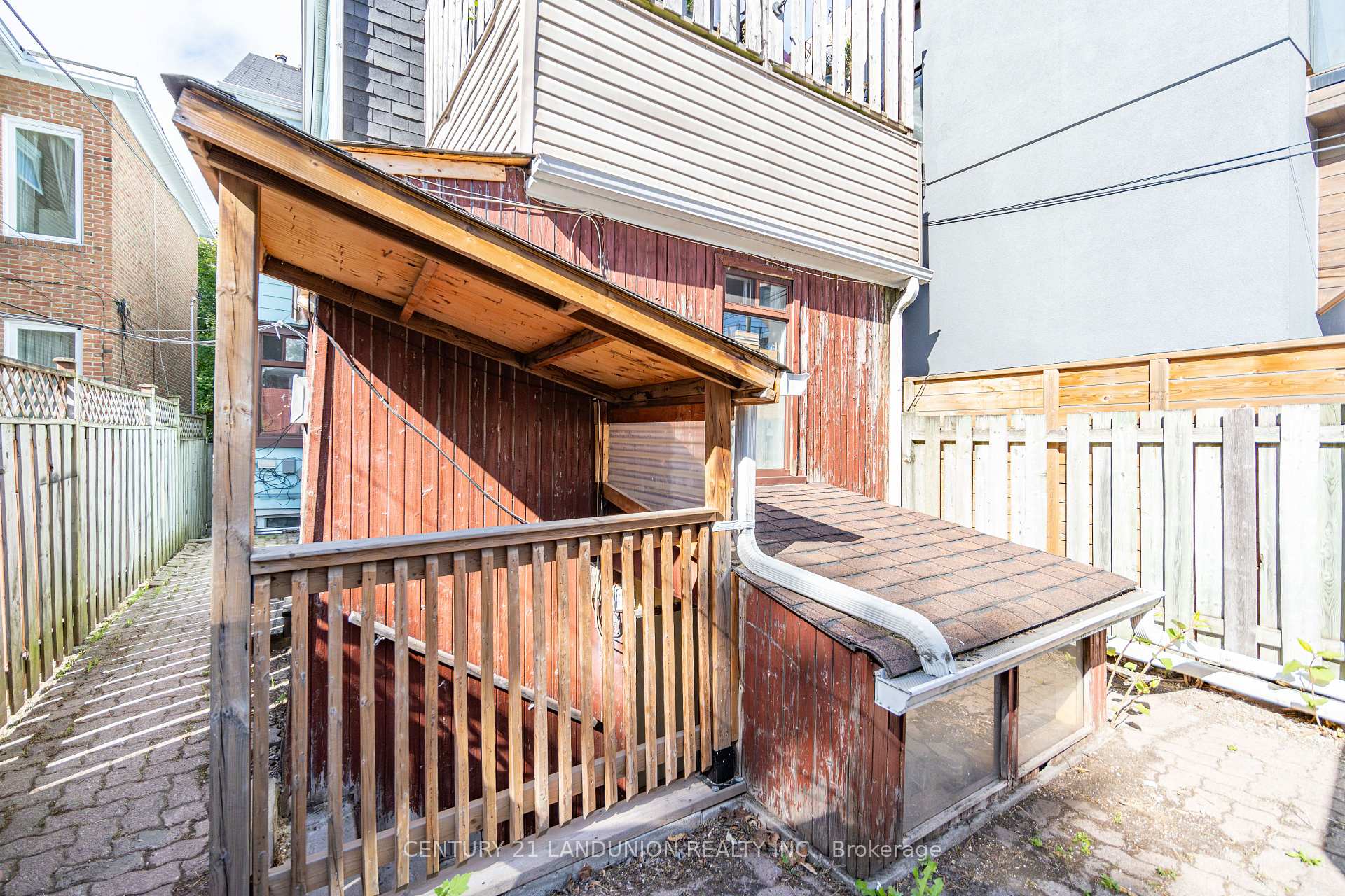 Photo 30 of 133 Galt Avenue, Toronto, South Riverdale — HOMEH