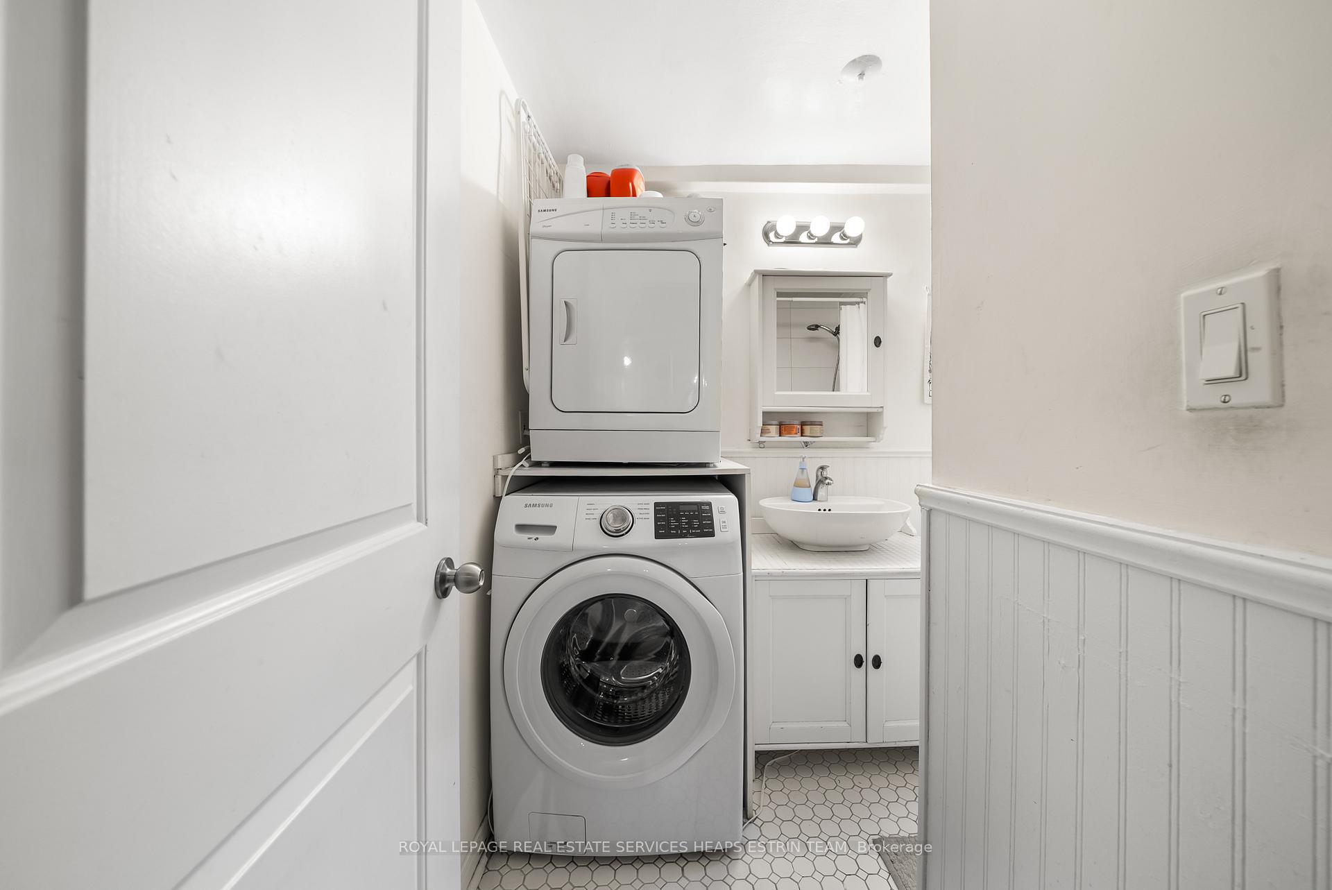 Photo 13 of Unit Upper, 11 Salisbury Avenue, Toronto, Cabbagetown-South St. James Town — HOMEH