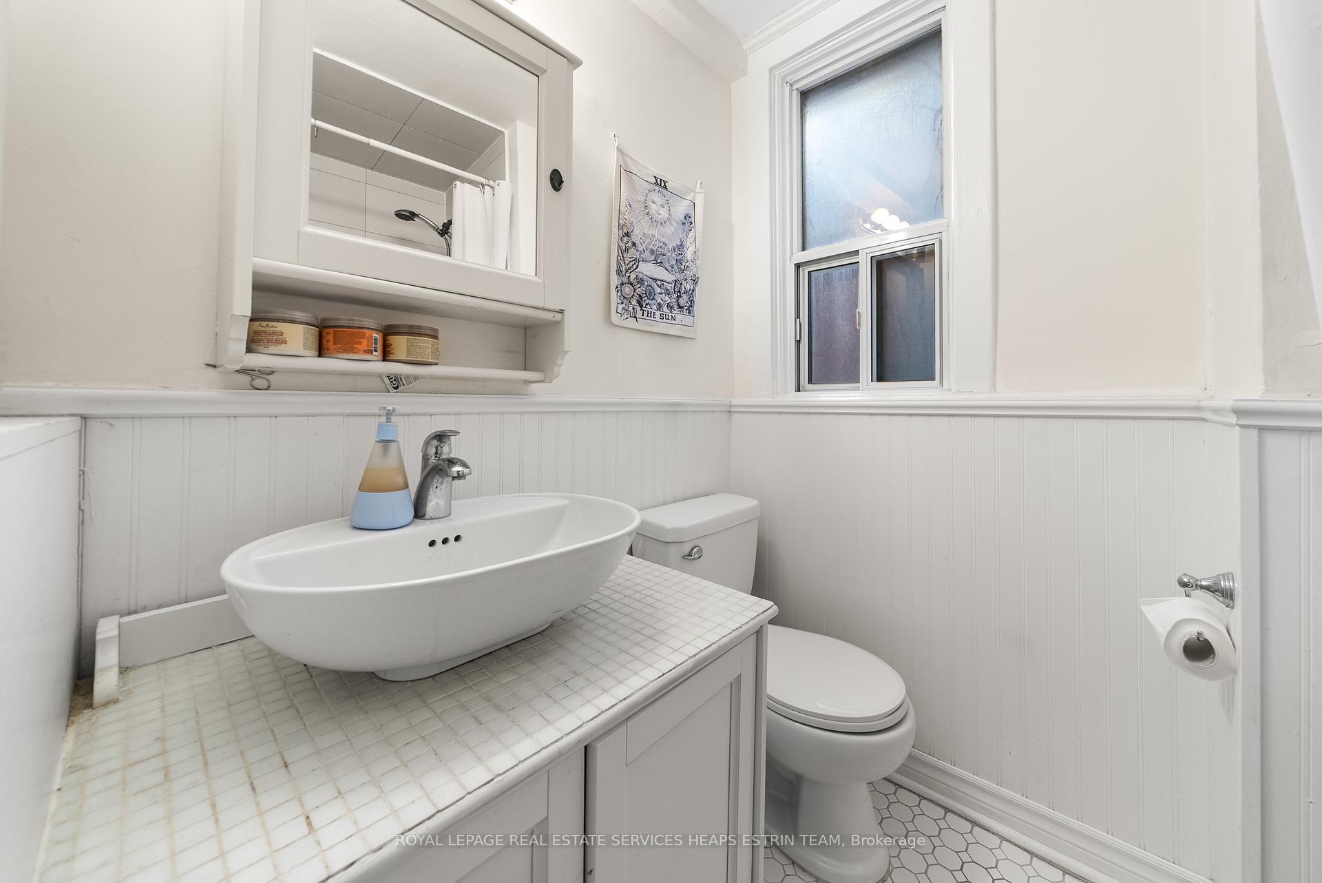 Photo 14 of Unit Upper, 11 Salisbury Avenue, Toronto, Cabbagetown-South St. James Town — HOMEH