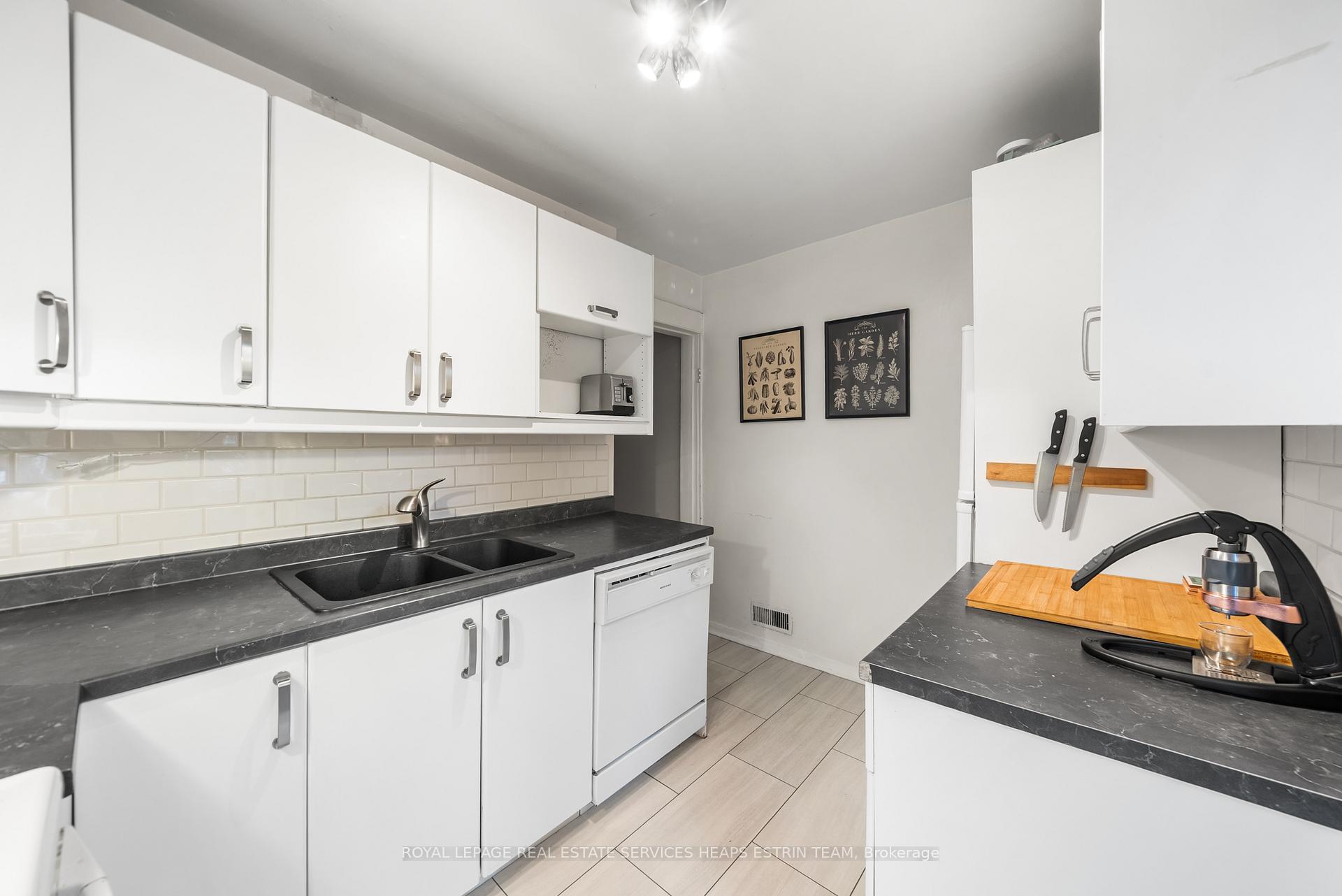 Photo 18 of Unit Upper, 11 Salisbury Avenue, Toronto, Cabbagetown-South St. James Town — HOMEH
