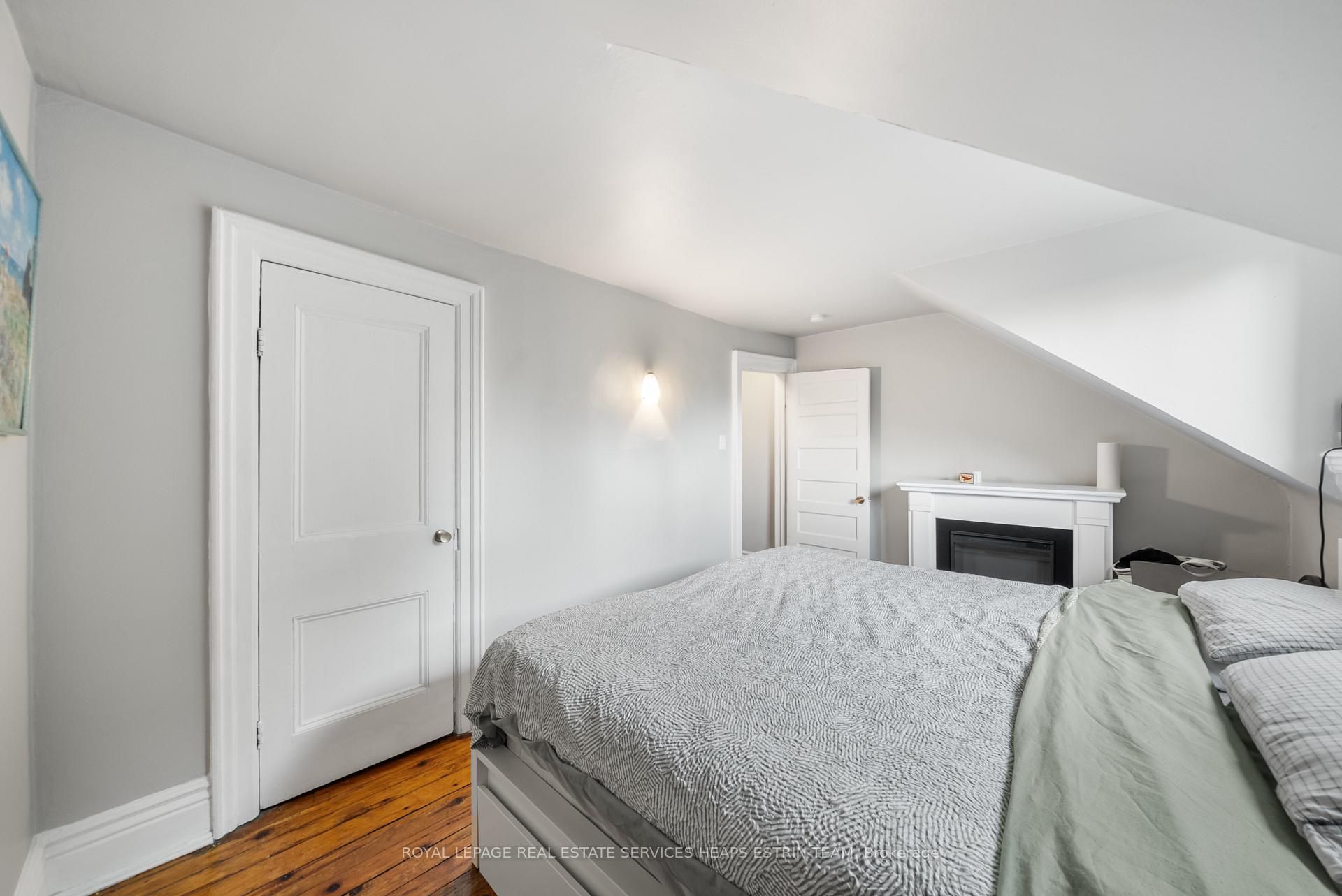 Photo 24 of Unit Upper, 11 Salisbury Avenue, Toronto, Cabbagetown-South St. James Town — HOMEH
