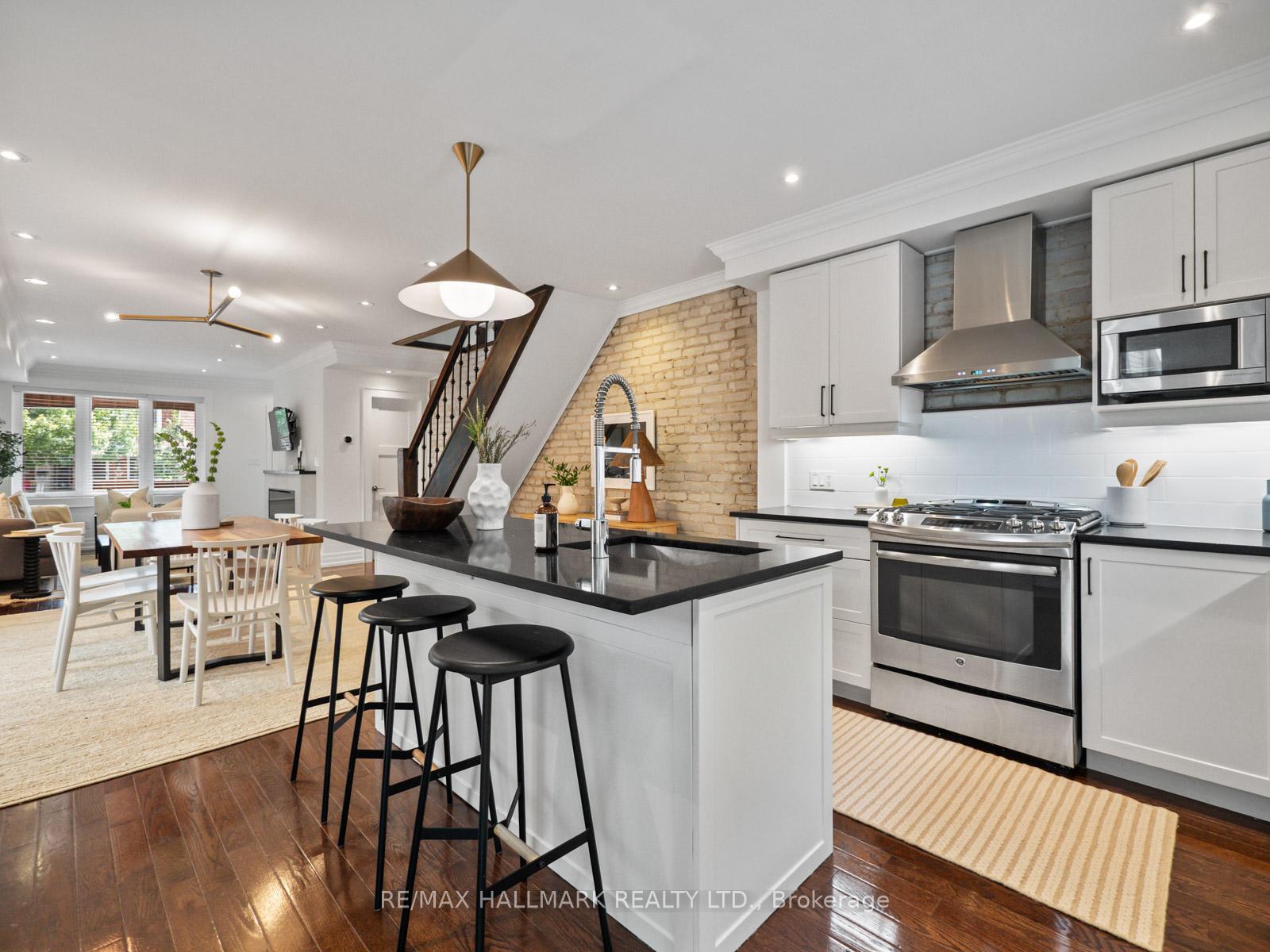 Photo 15 of 374 Milverton Boulevard, Toronto, Danforth Village-East York — HOMEH