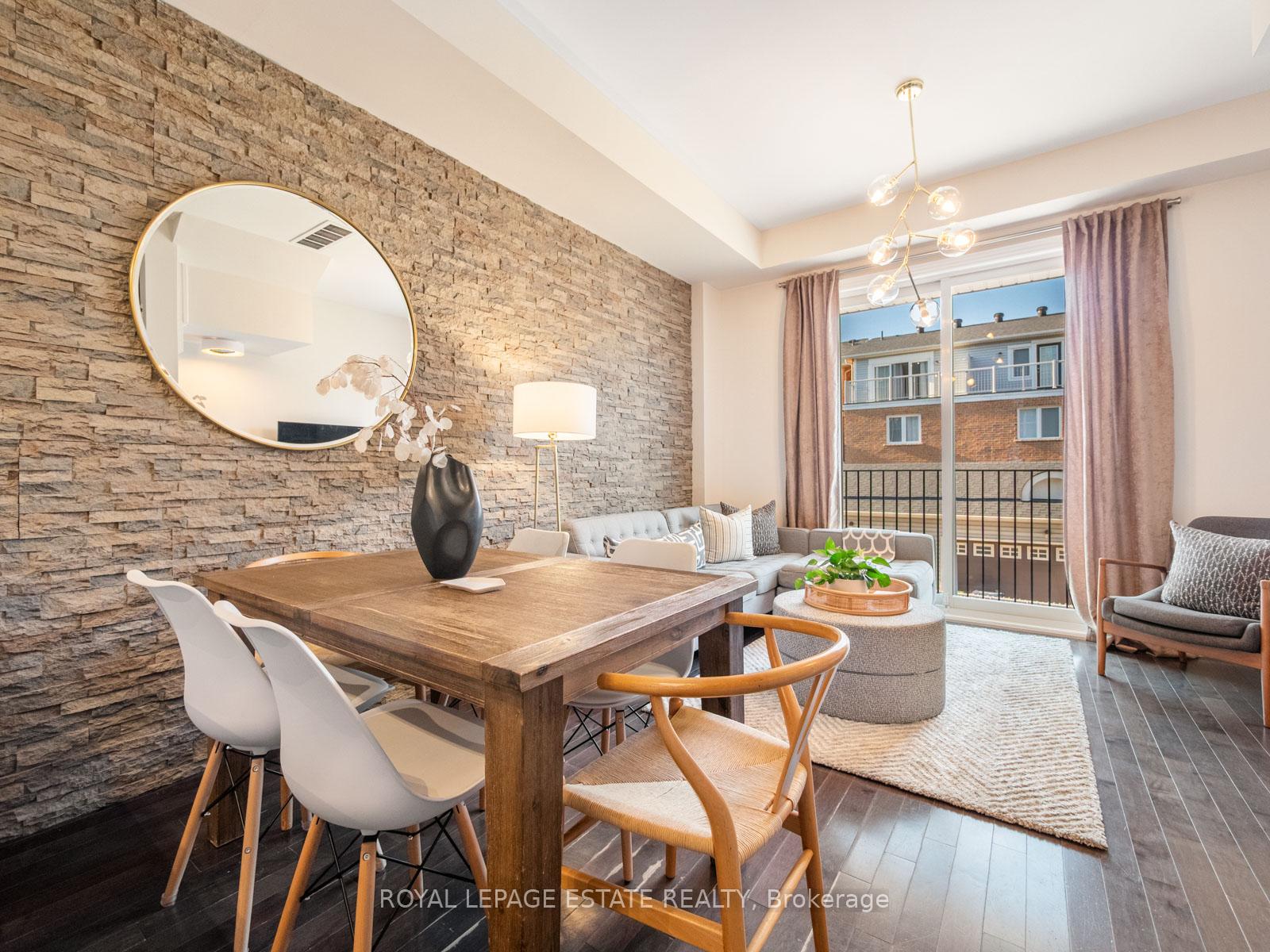 Photo 12 of 20 Fairhead Mews Road, Toronto, East End-Danforth — HOMEH