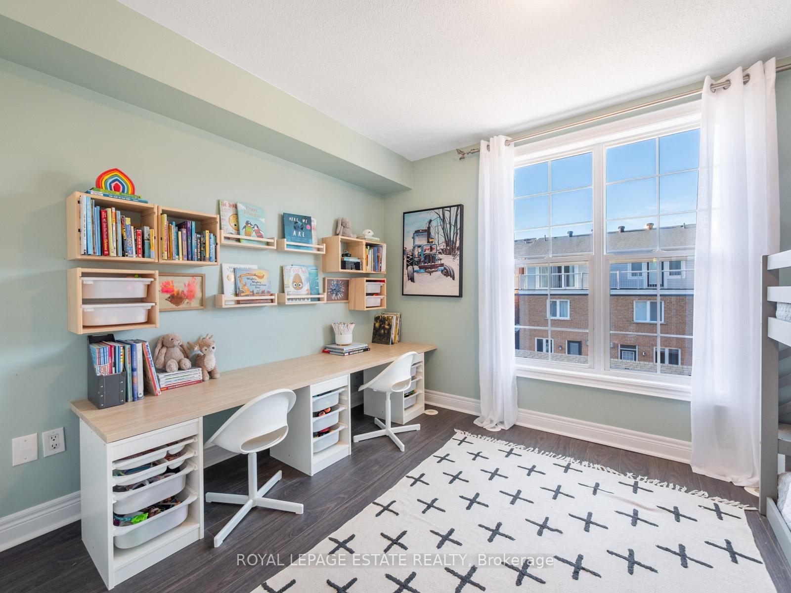 Photo 17 of 20 Fairhead Mews Road, Toronto, East End-Danforth — HOMEH
