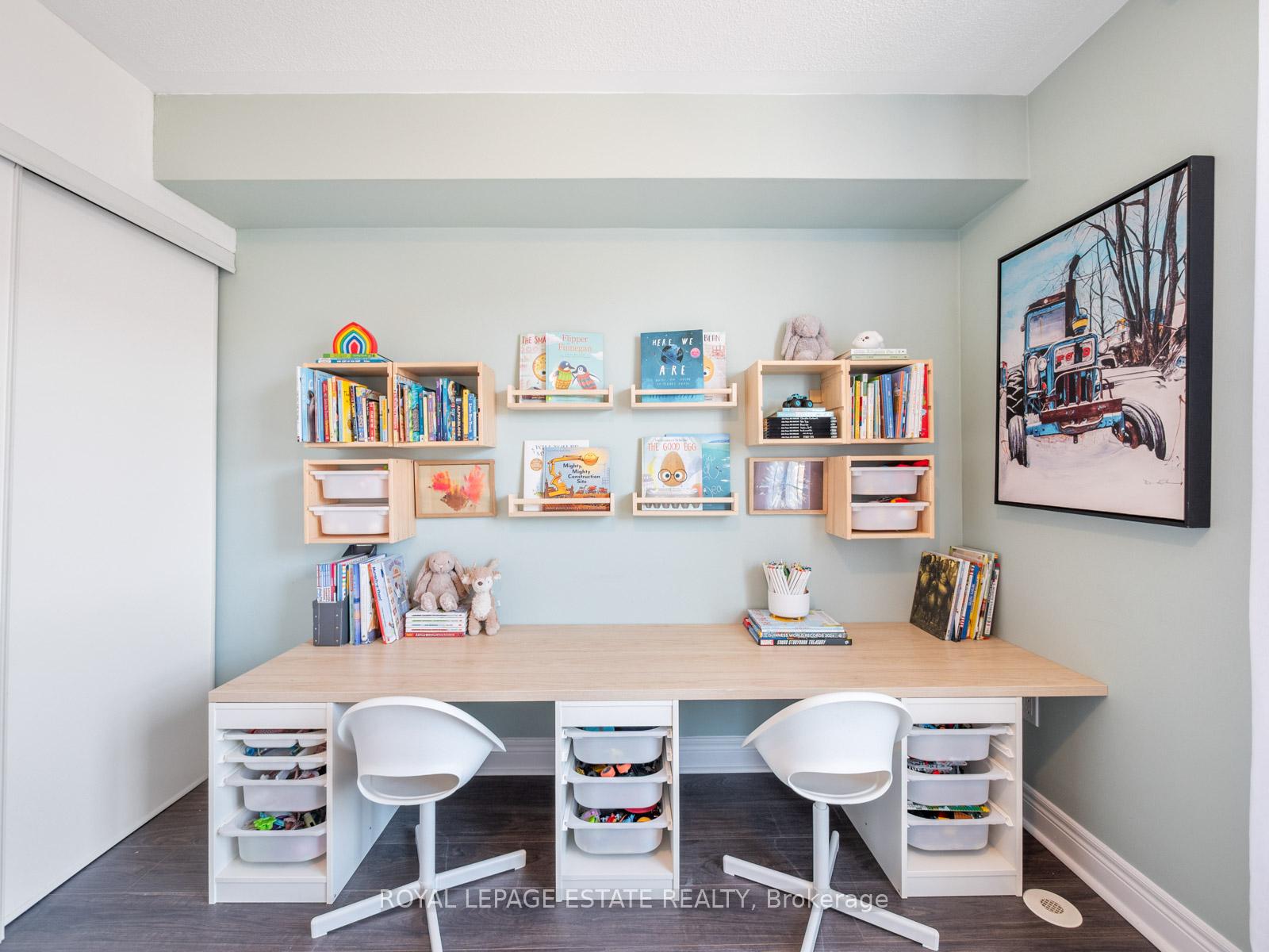 Photo 18 of 20 Fairhead Mews Road, Toronto, East End-Danforth — HOMEH