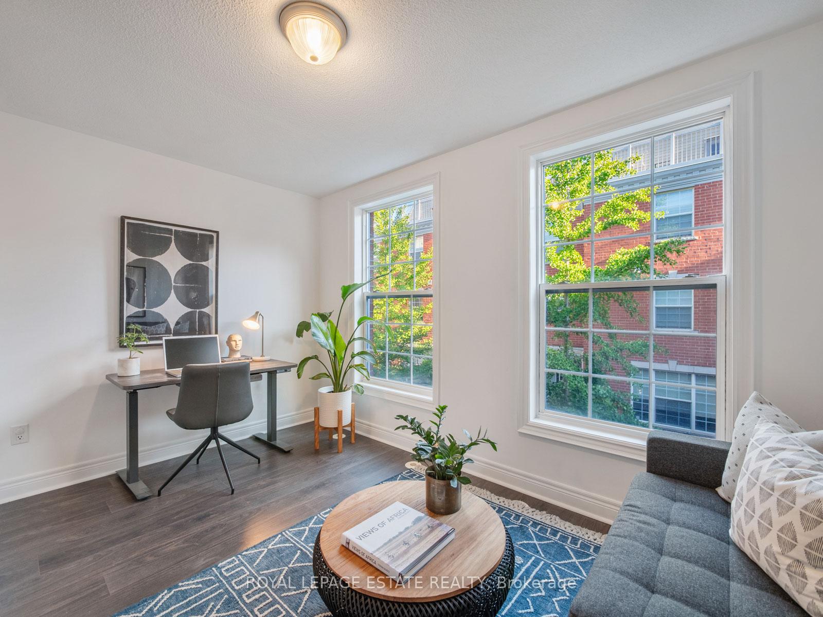 Photo 22 of 20 Fairhead Mews Road, Toronto, East End-Danforth — HOMEH