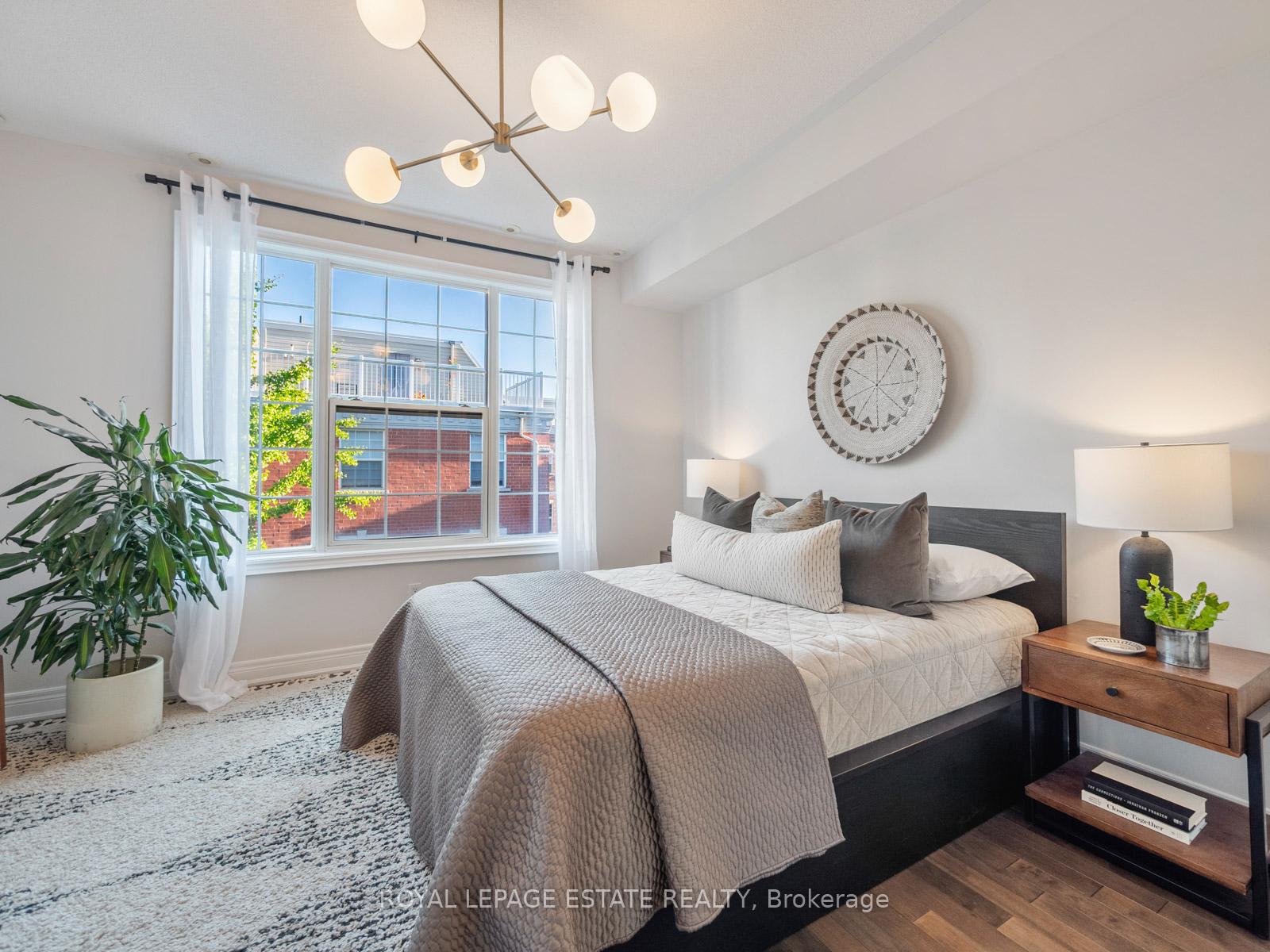 Photo 25 of 20 Fairhead Mews Road, Toronto, East End-Danforth — HOMEH