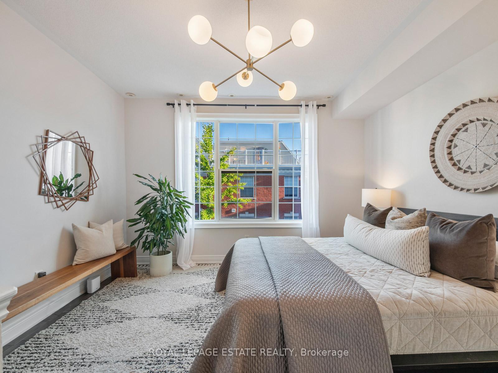 Photo 26 of 20 Fairhead Mews Road, Toronto, East End-Danforth — HOMEH