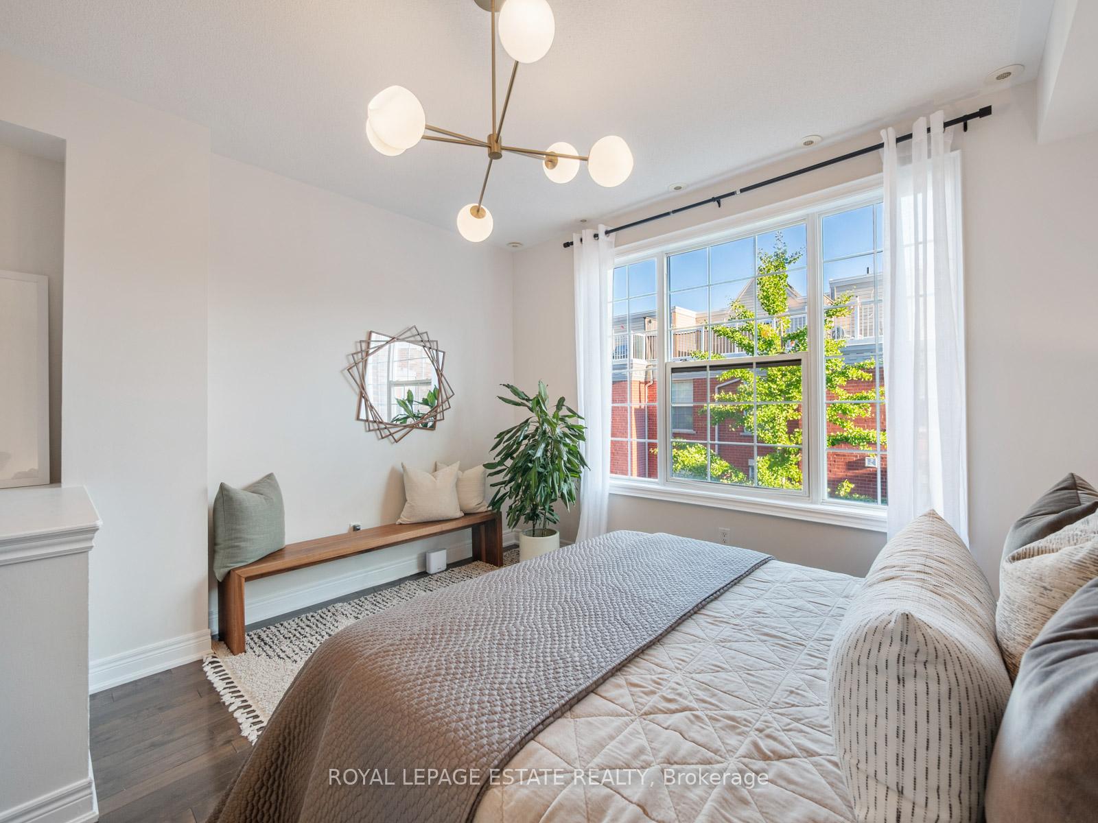 Photo 27 of 20 Fairhead Mews Road, Toronto, East End-Danforth — HOMEH
