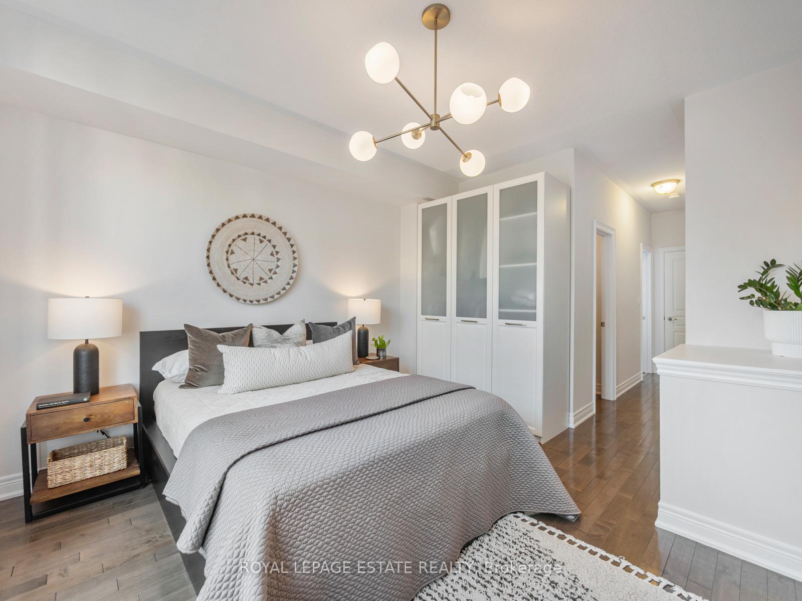 Photo 28 of 20 Fairhead Mews Road, Toronto, East End-Danforth — HOMEH