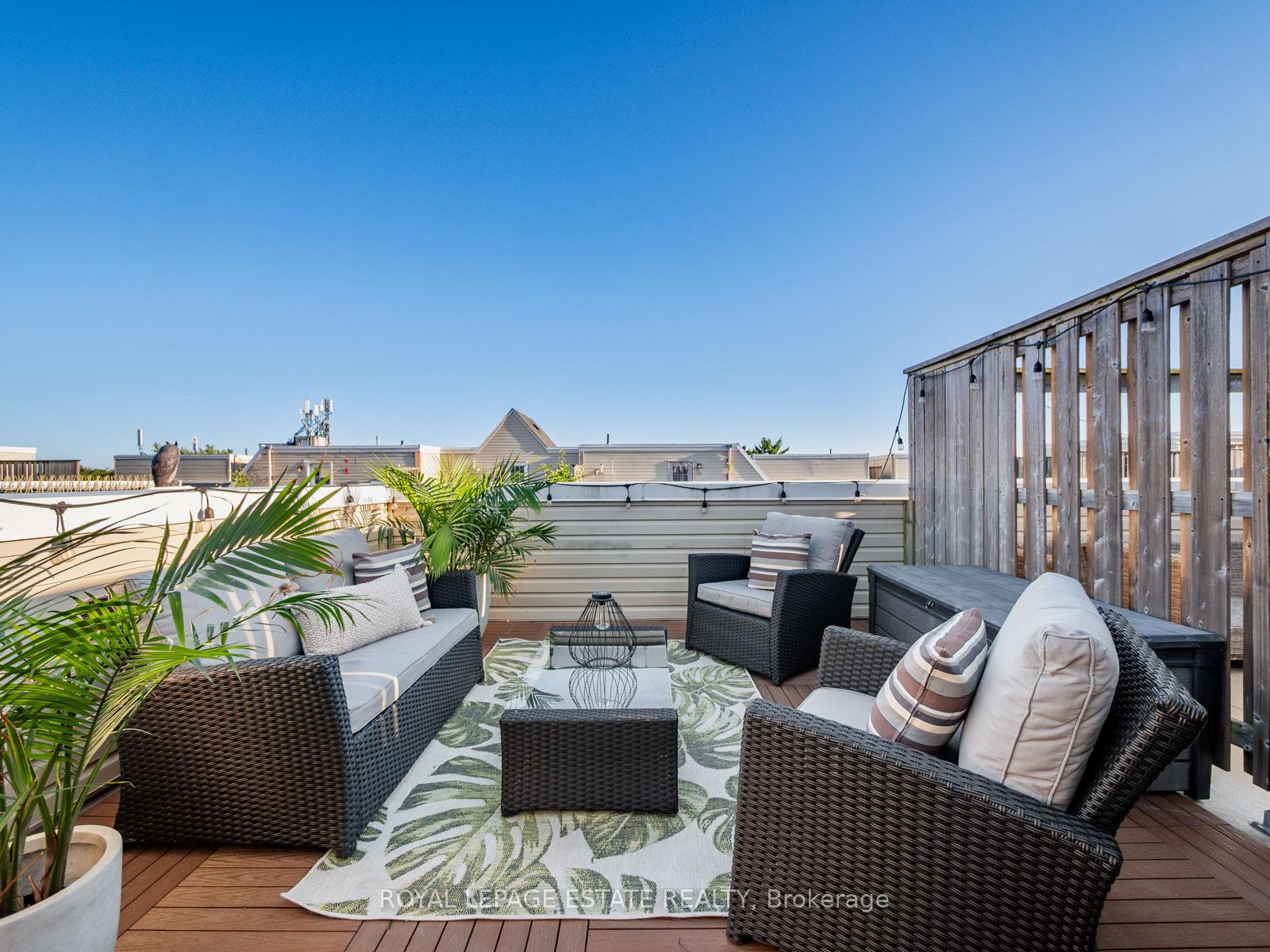 Photo 35 of 20 Fairhead Mews Road, Toronto, East End-Danforth — HOMEH
