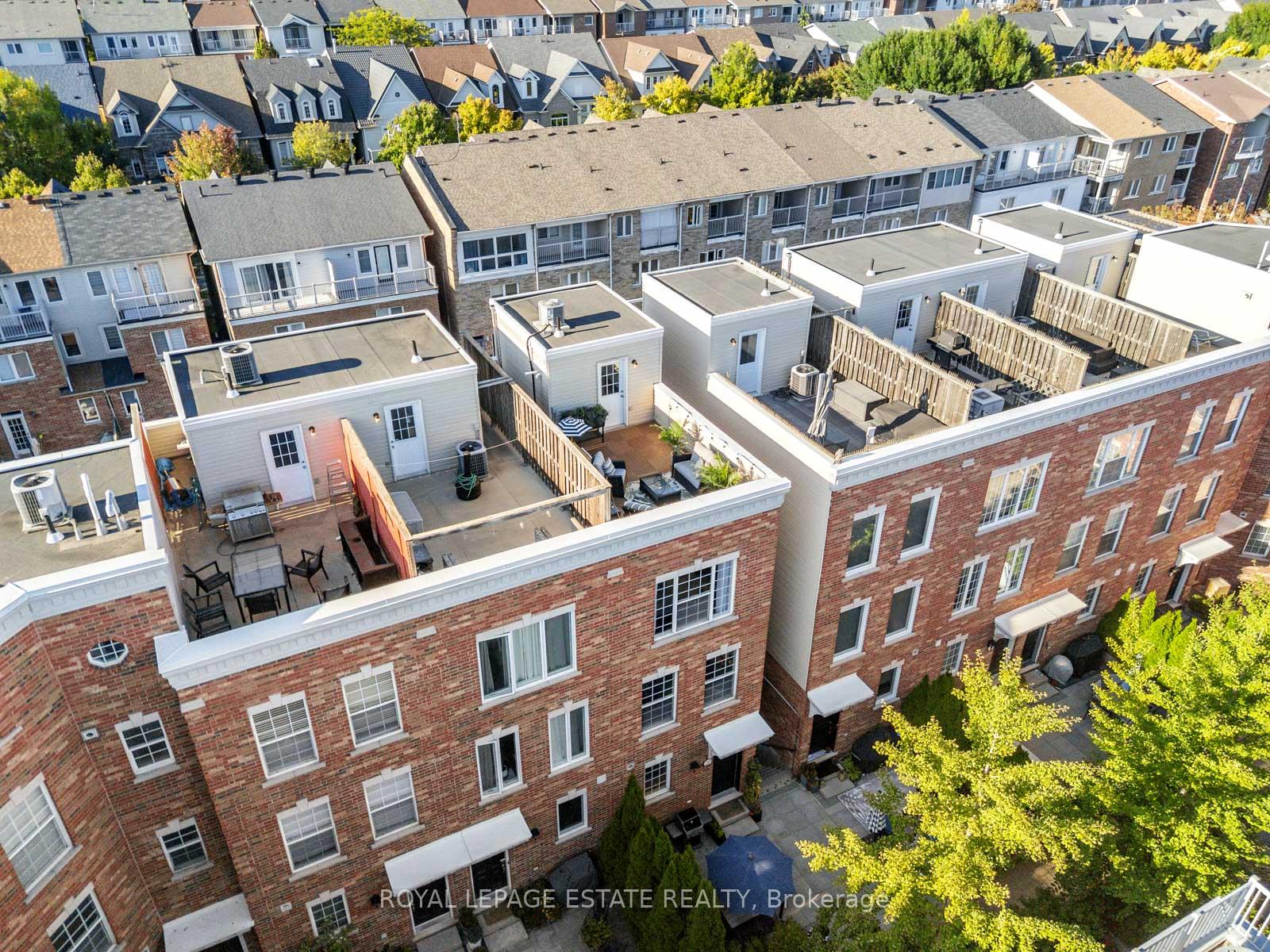 Photo 46 of 20 Fairhead Mews Road, Toronto, East End-Danforth — HOMEH
