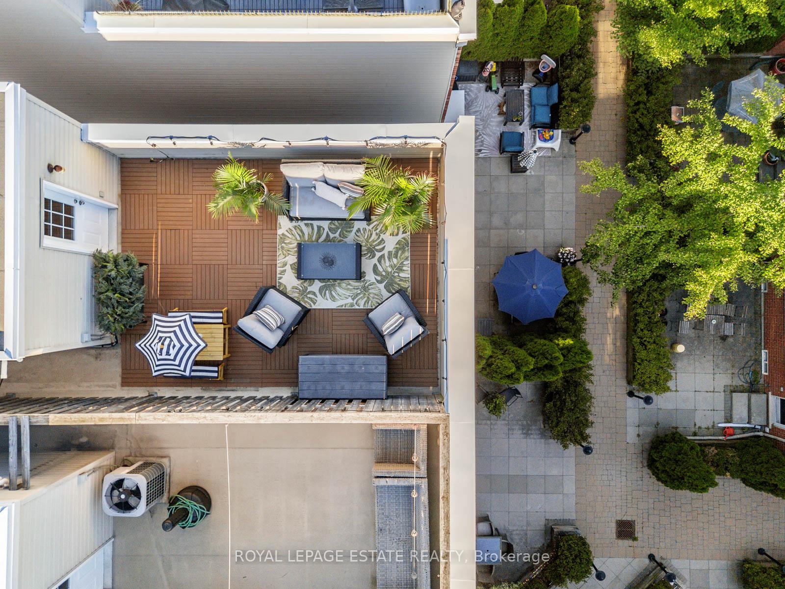 Photo 47 of 20 Fairhead Mews Road, Toronto, East End-Danforth — HOMEH