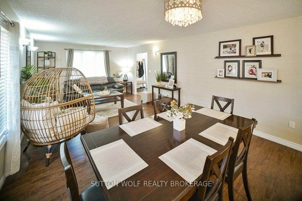 Photo 7 of 22 Pittao Place, Strathroy-Caradoc, NE — HOMEH