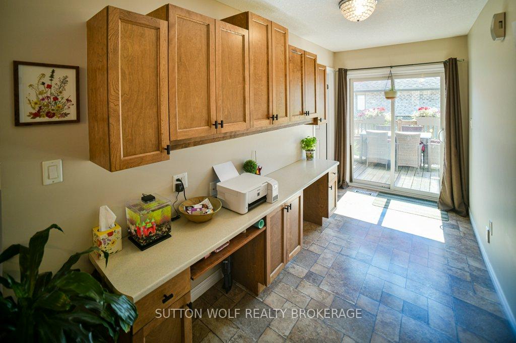 Photo 11 of 22 Pittao Place, Strathroy-Caradoc, NE — HOMEH