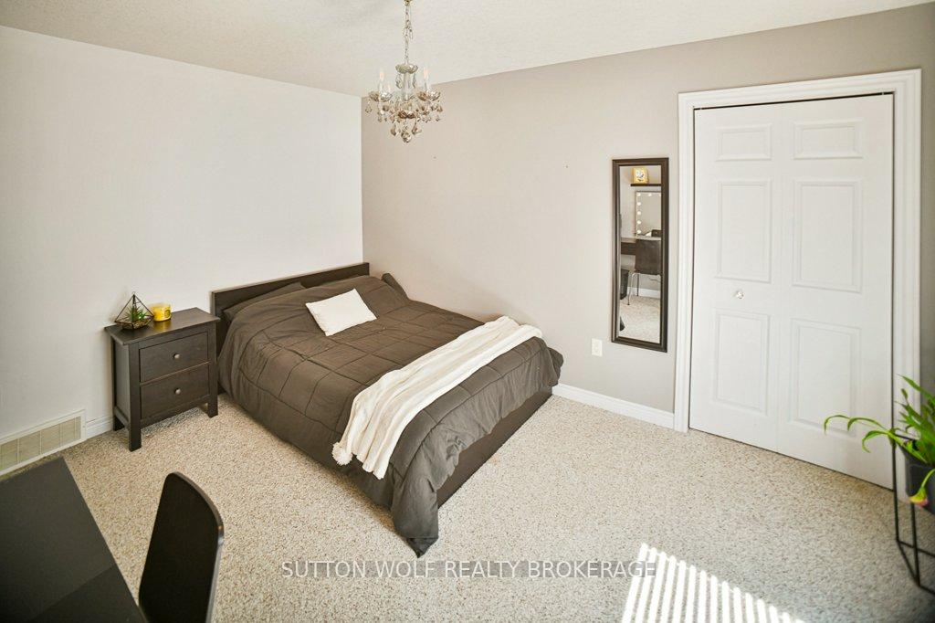 Photo 14 of 22 Pittao Place, Strathroy-Caradoc, NE — HOMEH